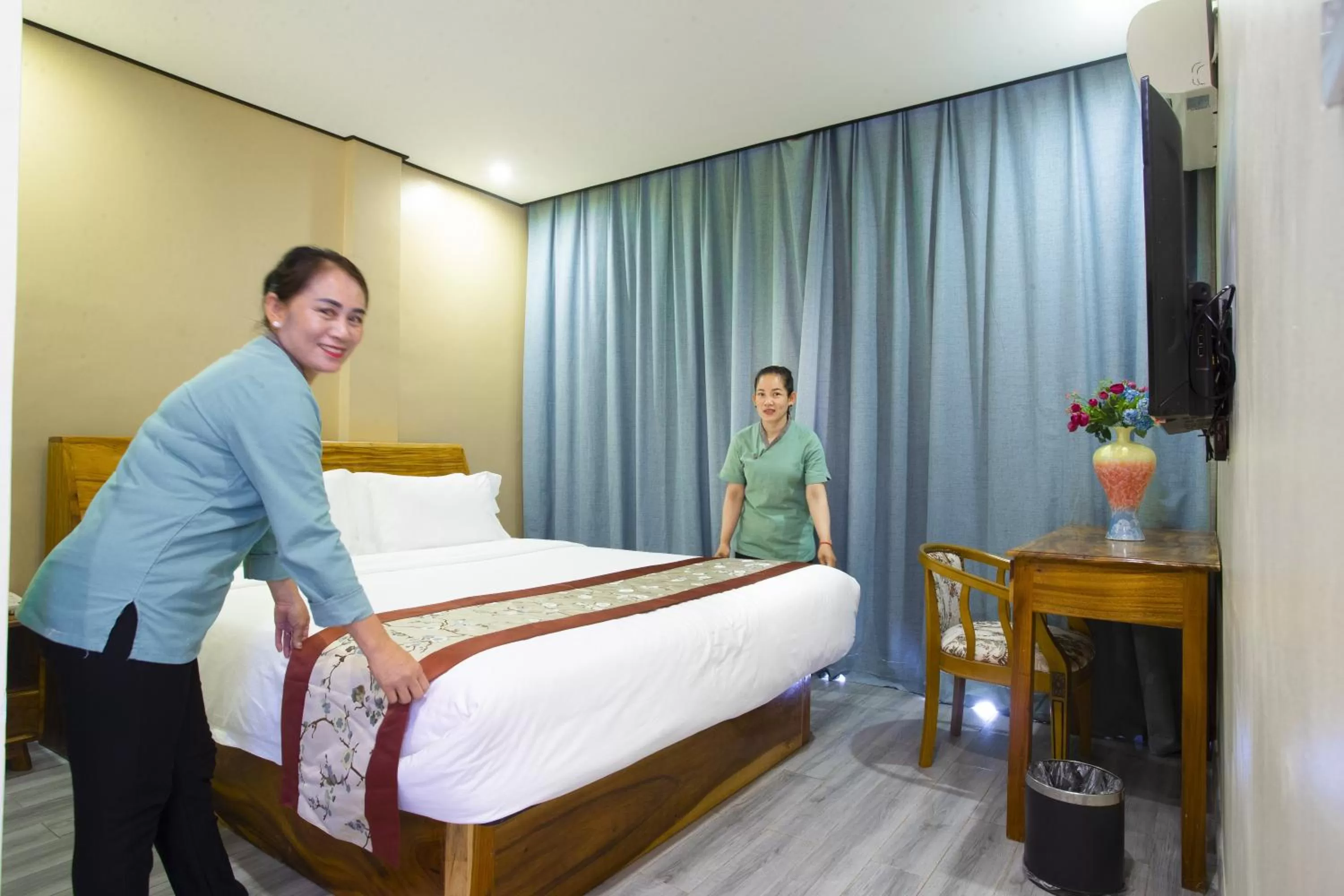 Photo of the whole room in Junlan Hotel