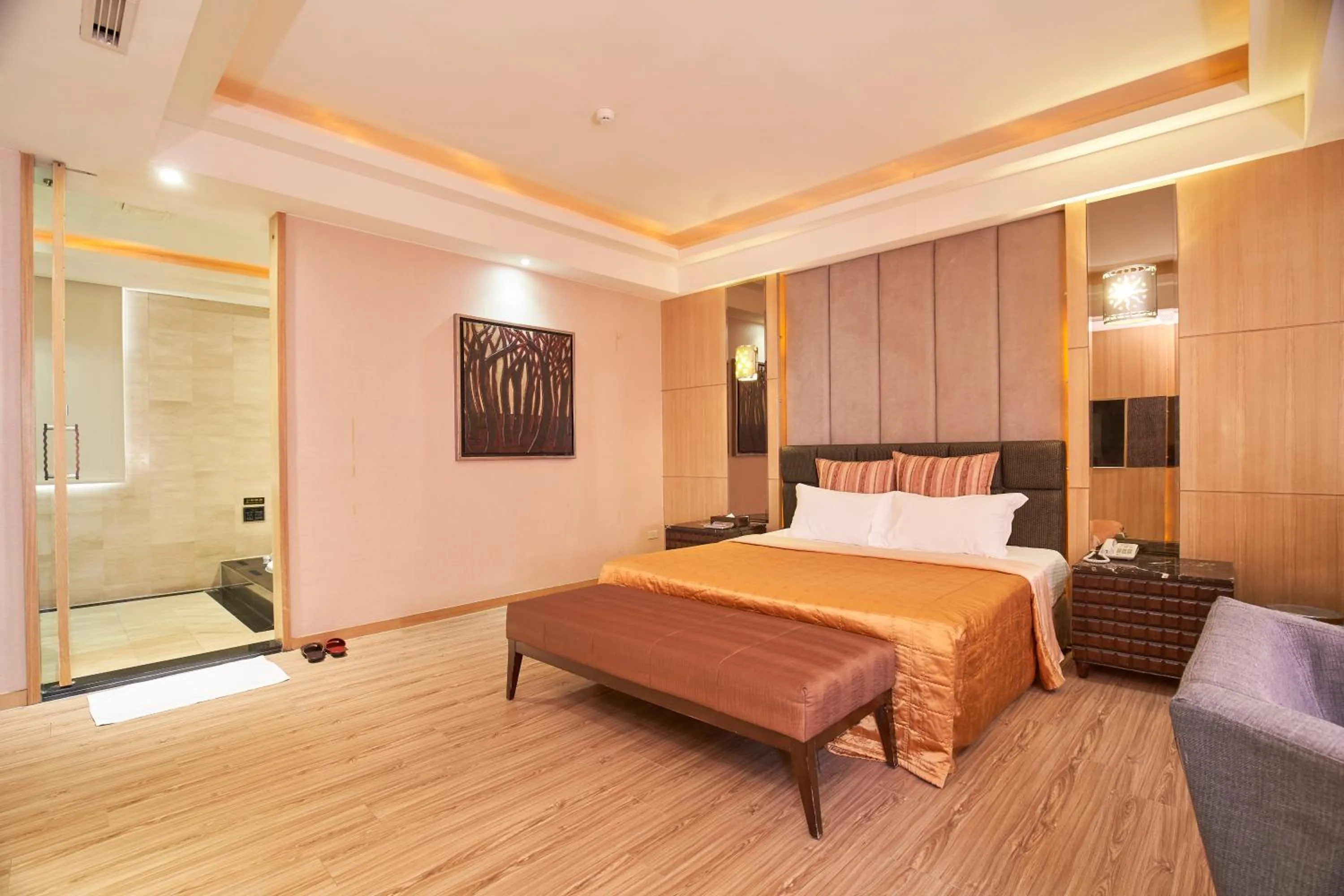 Photo of the whole room, Bed in Young Motel - Taoyuan