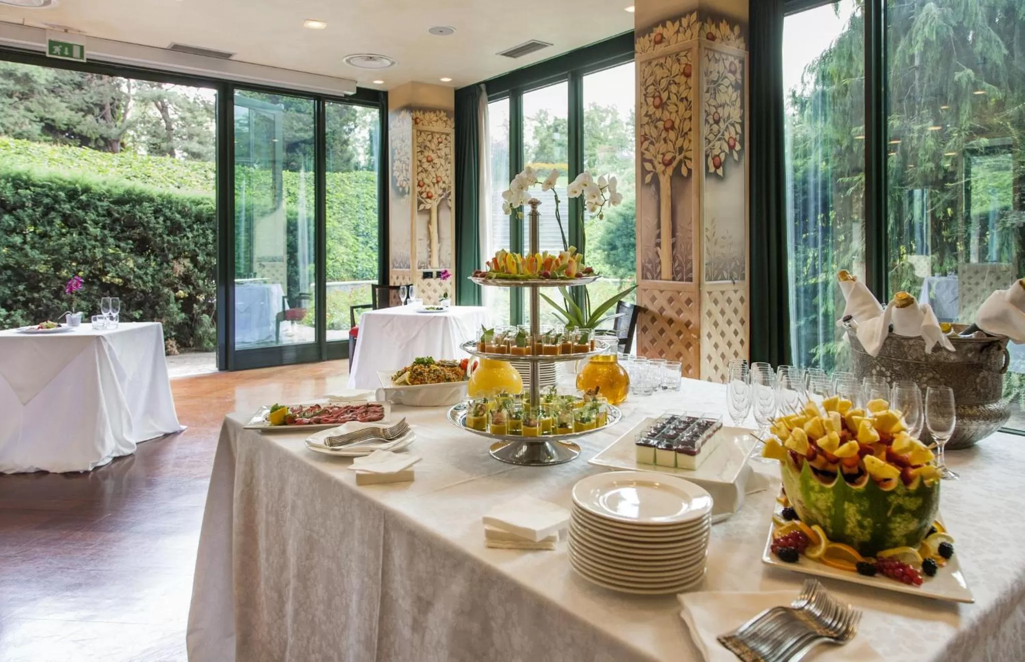 Business facilities in Cosmo Hotel Torri