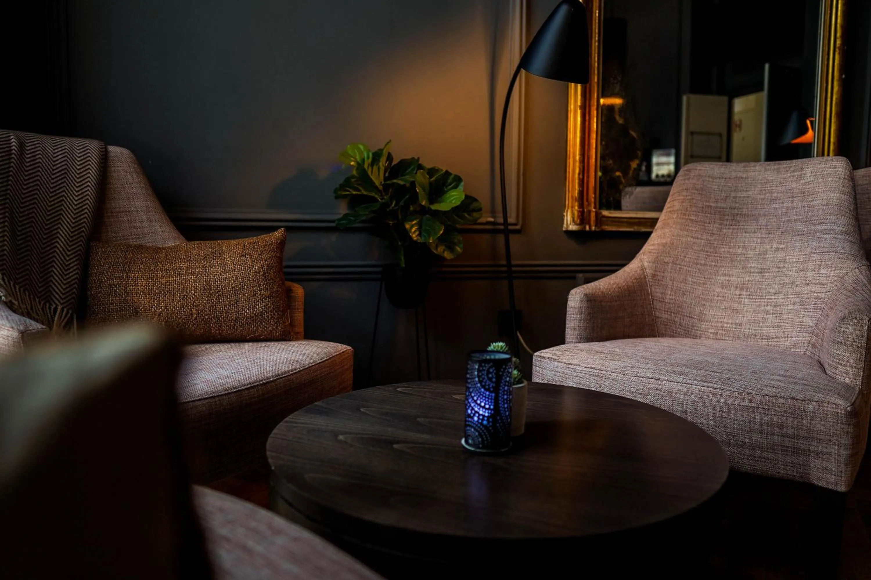Seating area in Hotel Gravensteen