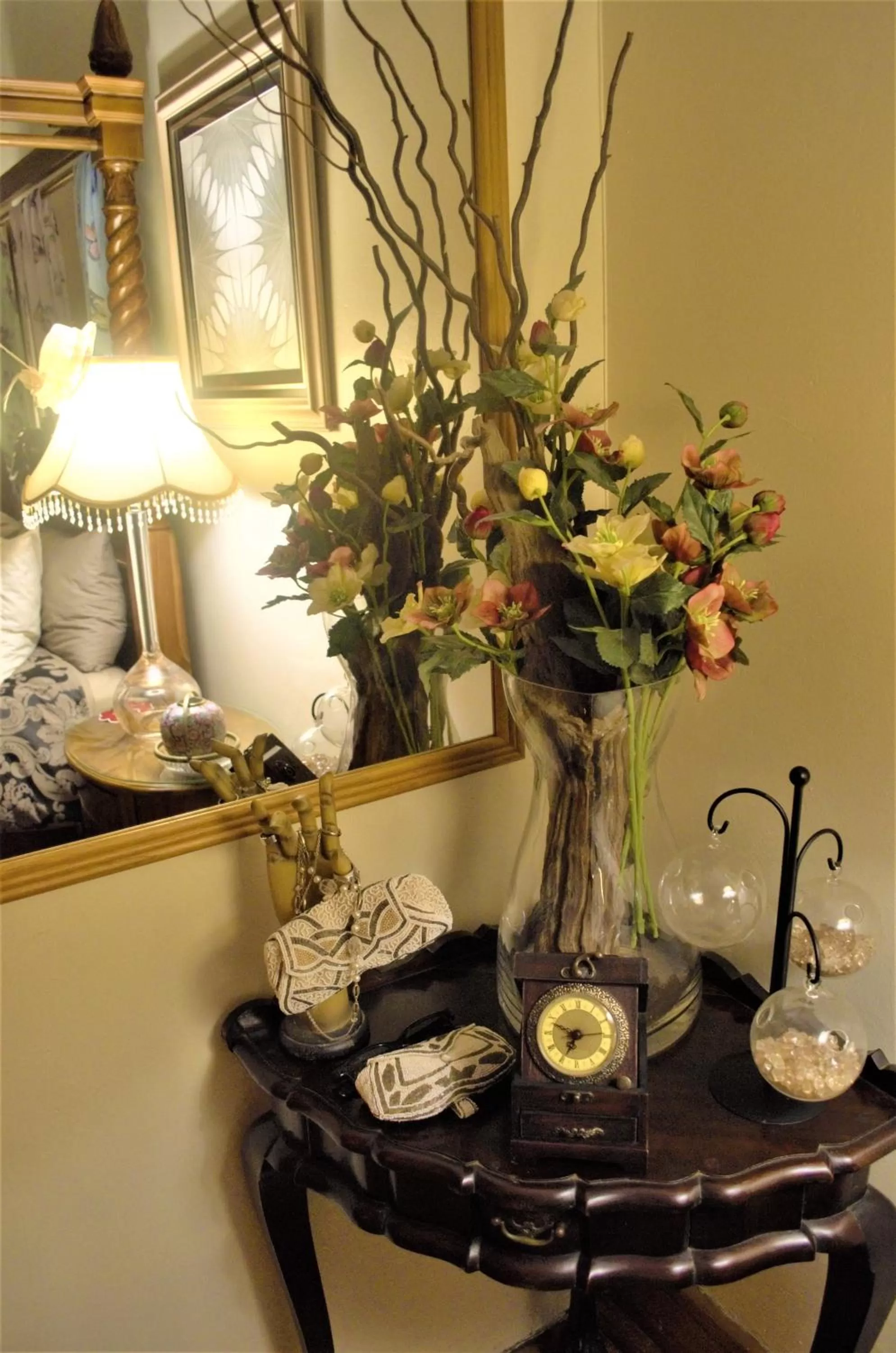 Decorative detail in 79 On Ridge