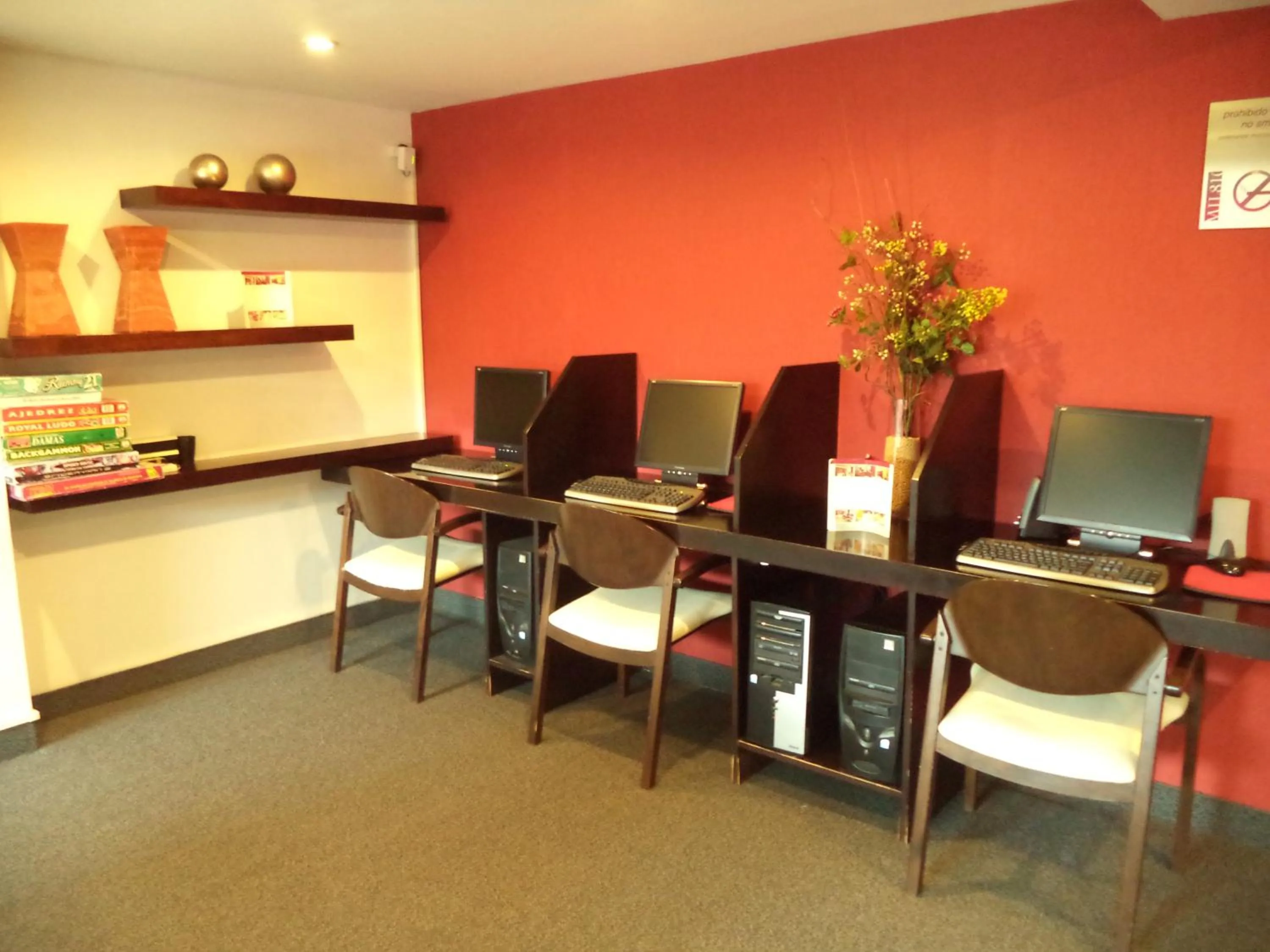 Communal lounge/ TV room in MIL810 Ushuaia Hotel