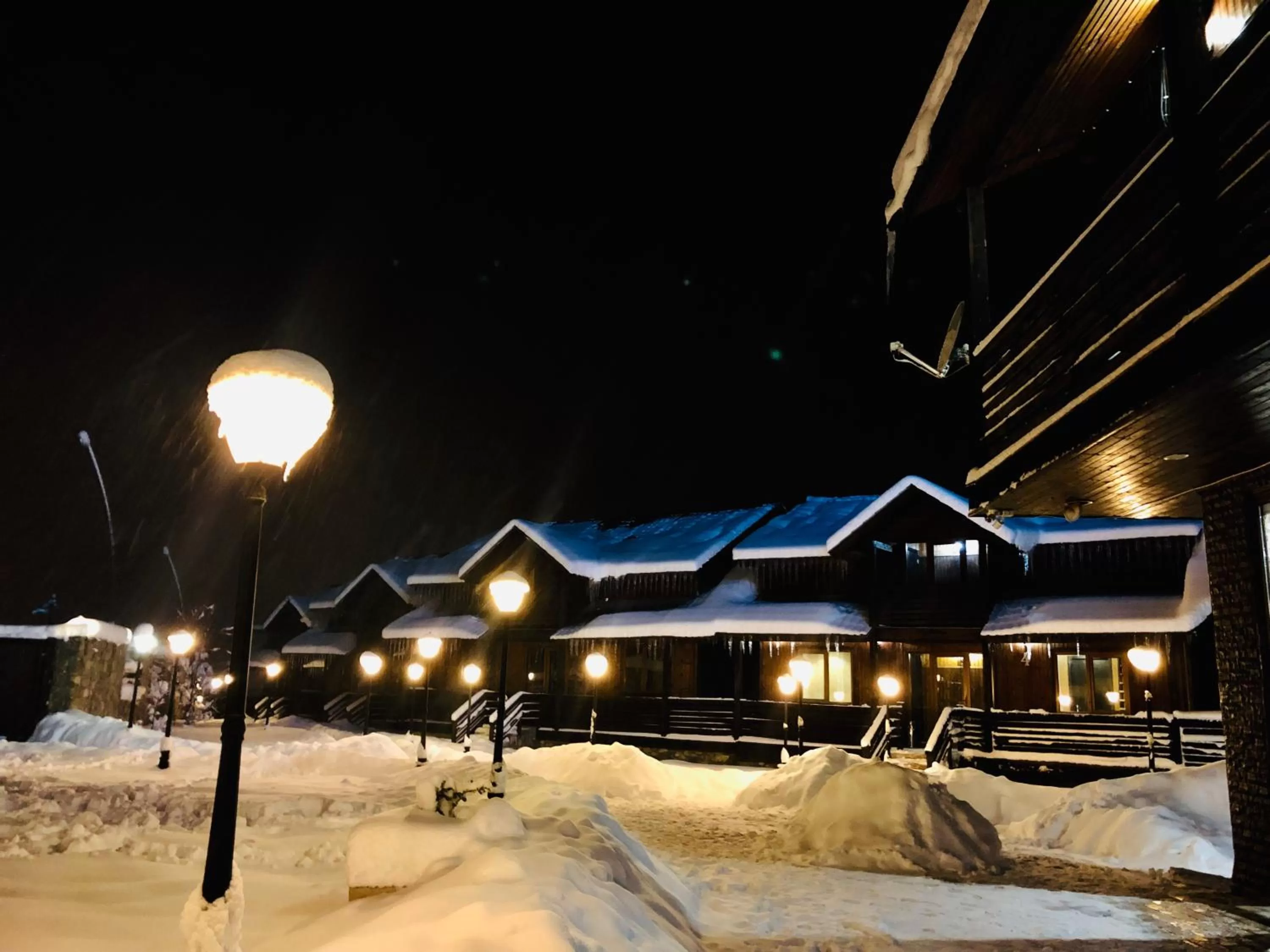 Property building in Hotel Banguriani