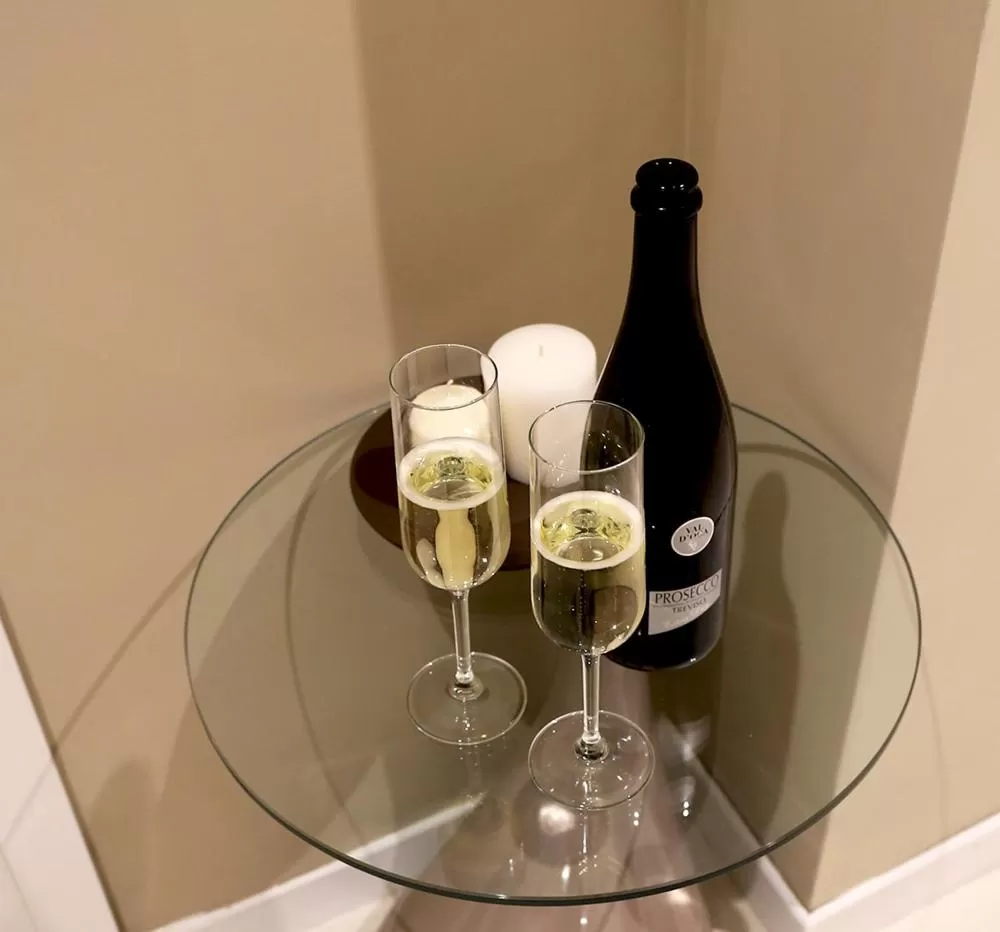 Alcoholic drinks in Le Coq Suites