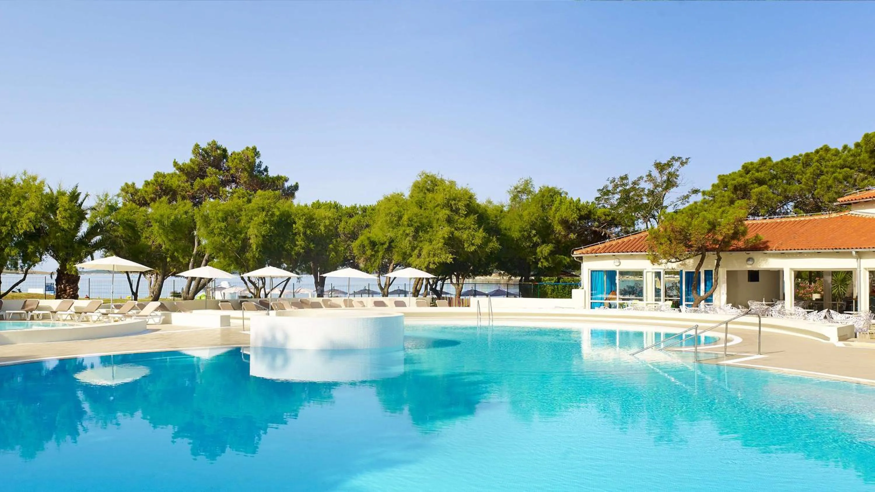 Pool view in Park Plaza Belvedere Medulin