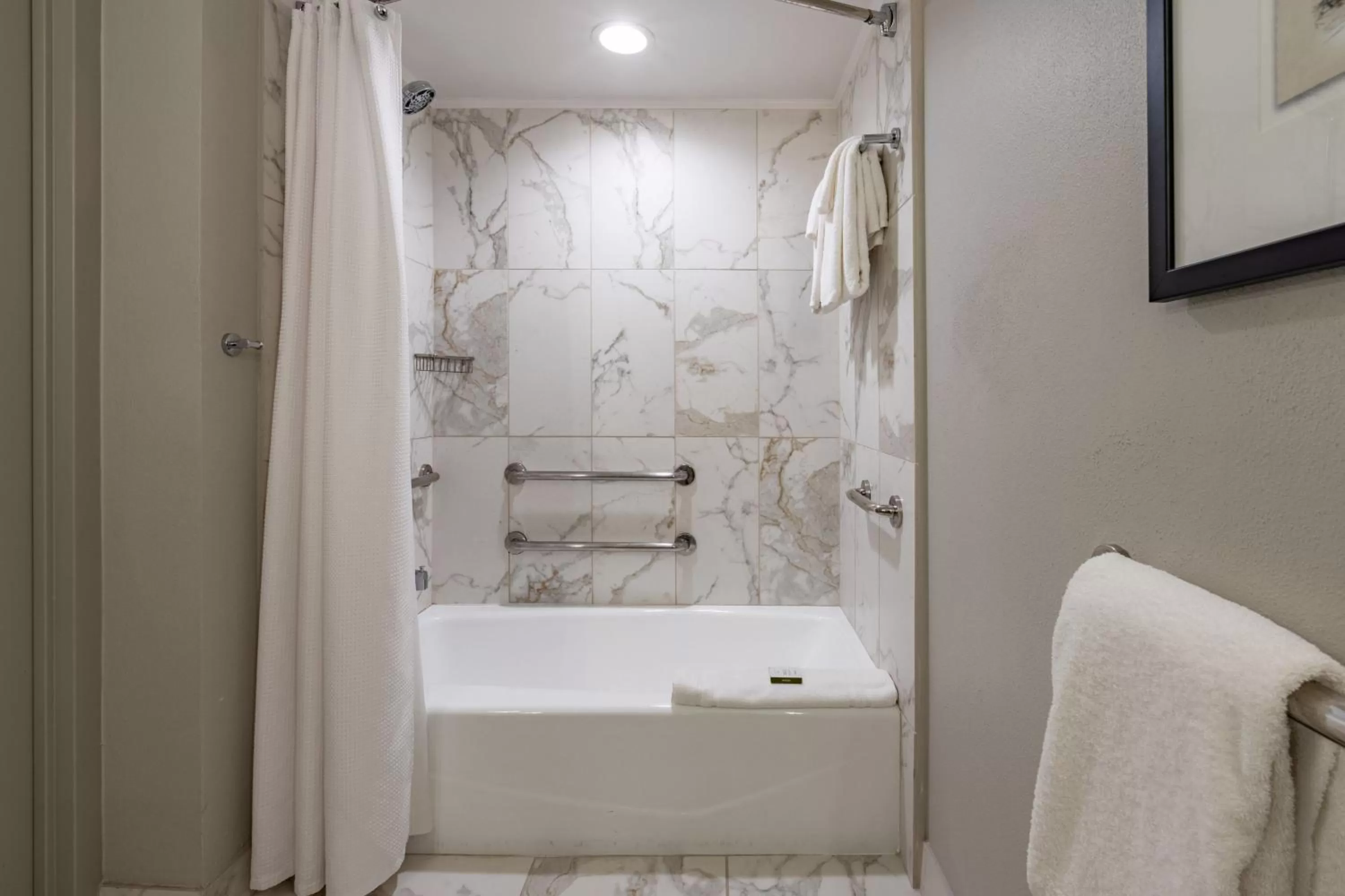 Photo of the whole room in Castle Hotel, Autograph Collection