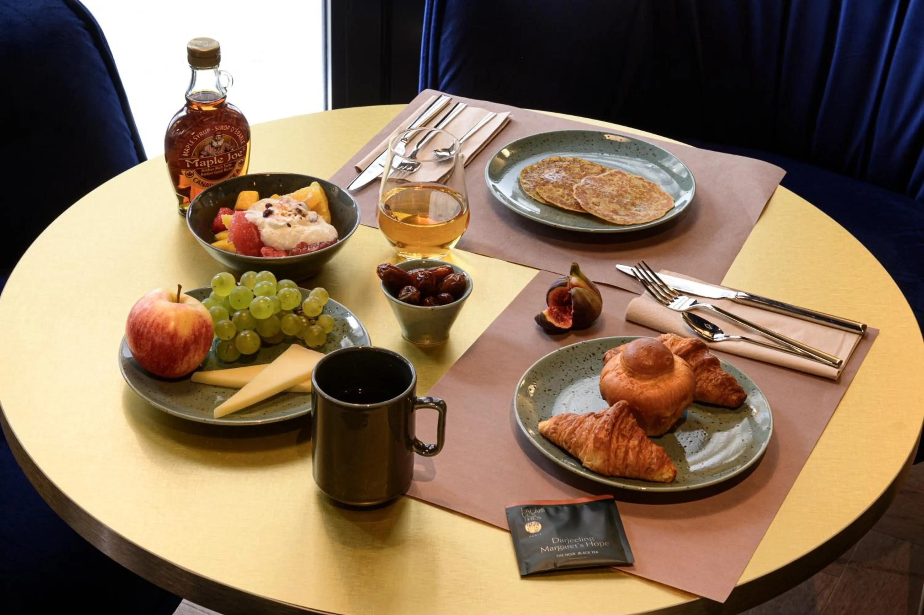 Breakfast in Mercure Paris Opera Lafayette