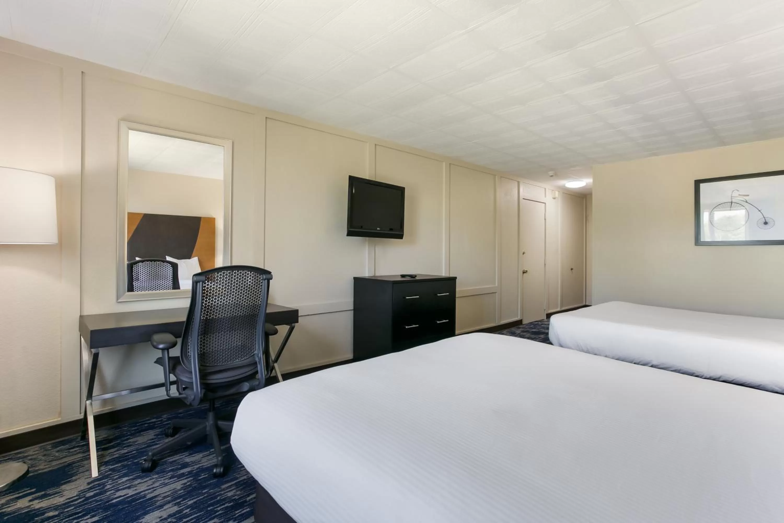 Bed in Eisenhower Hotel and Conference Center