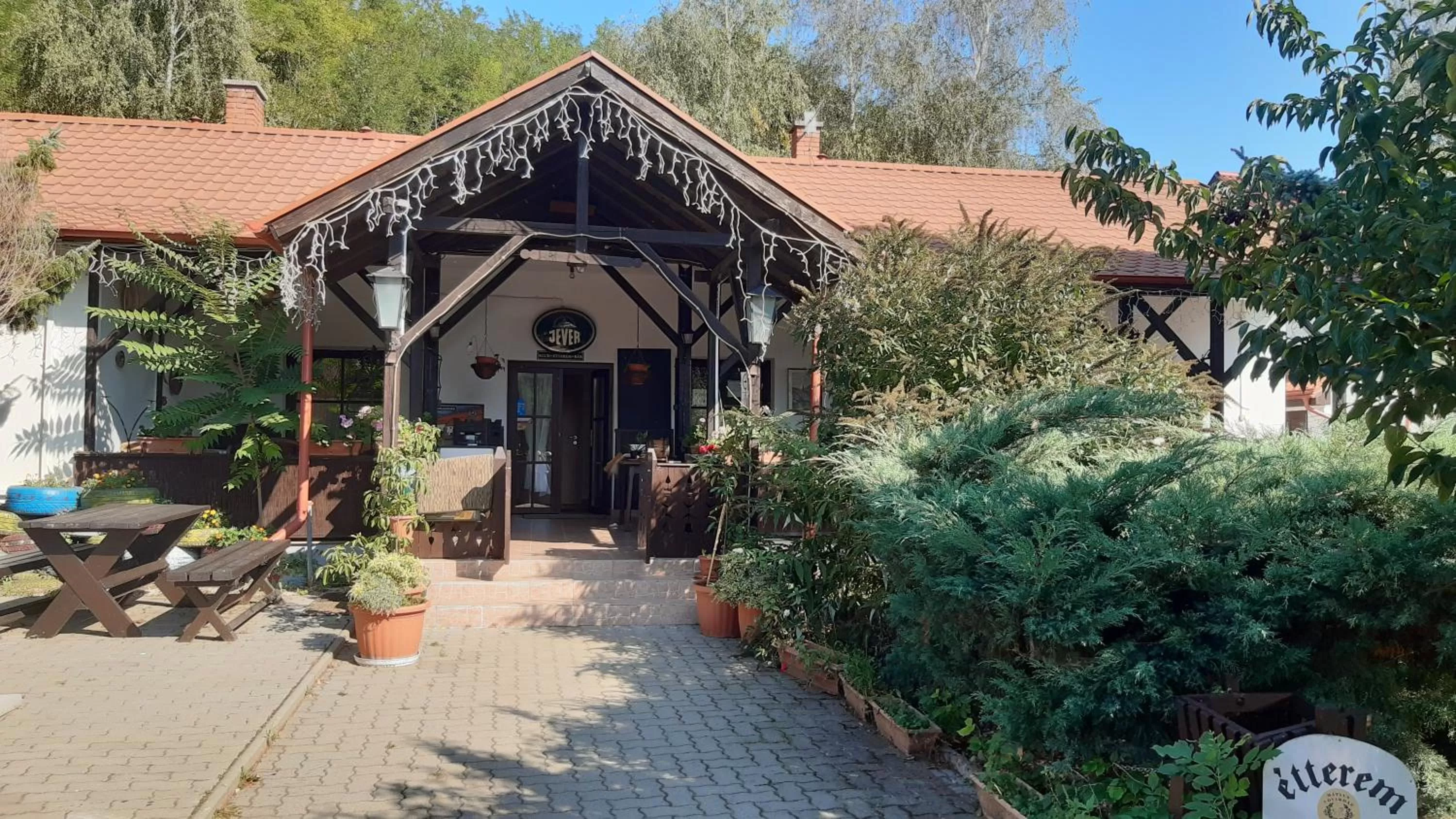 Mátyus Udvarház Kengyel Fogadó Eger