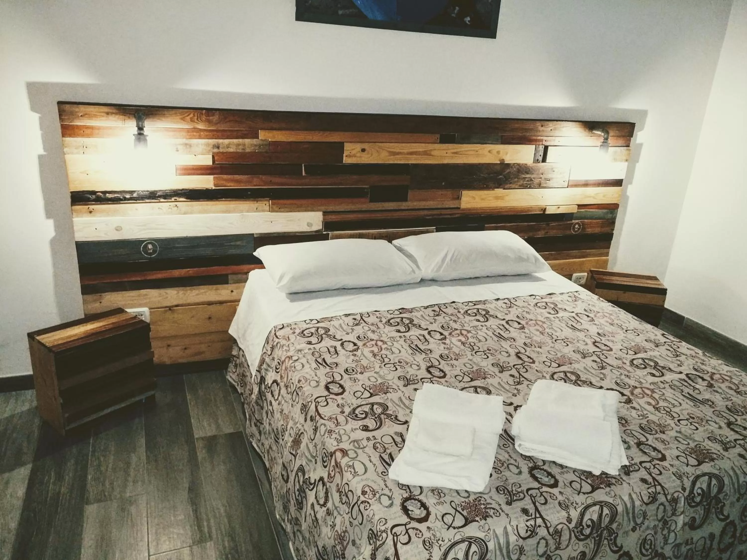 Decorative detail, Bed in Casa della Nonna Polignano a mare