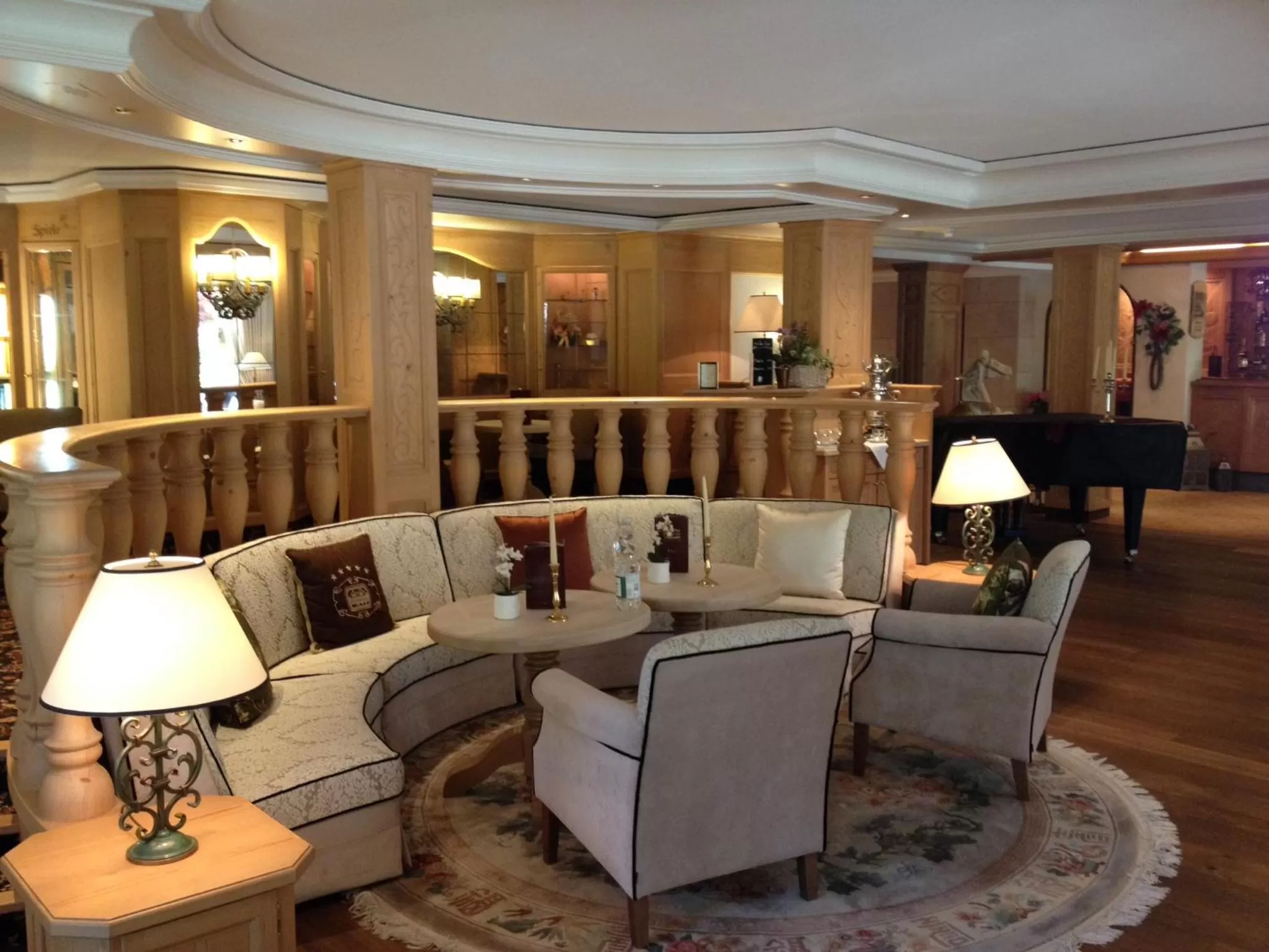 Lobby or reception in Romantik Hotel Schweizerhof