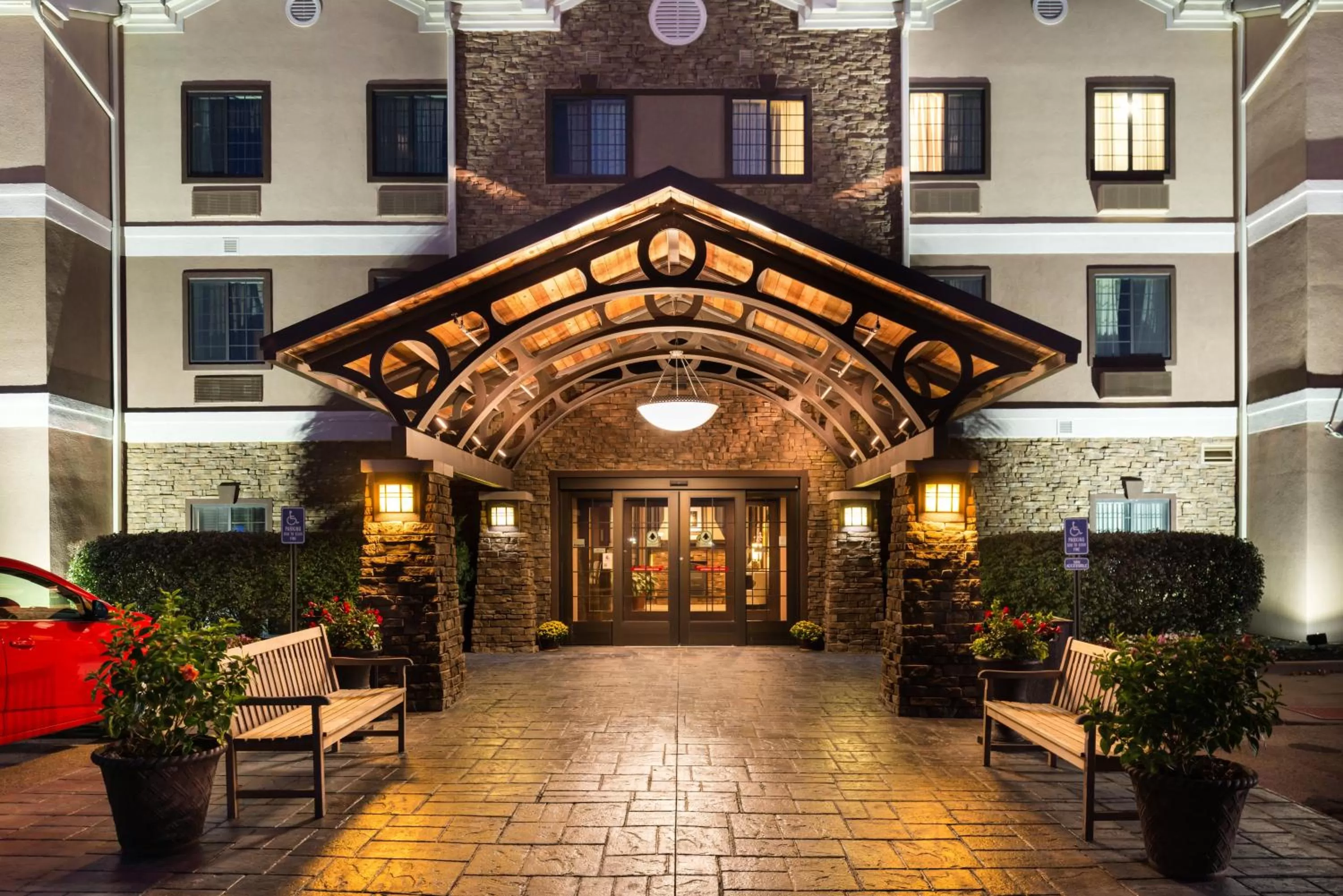 Property building in Staybridge Suites O'Fallon Chesterfield by IHG