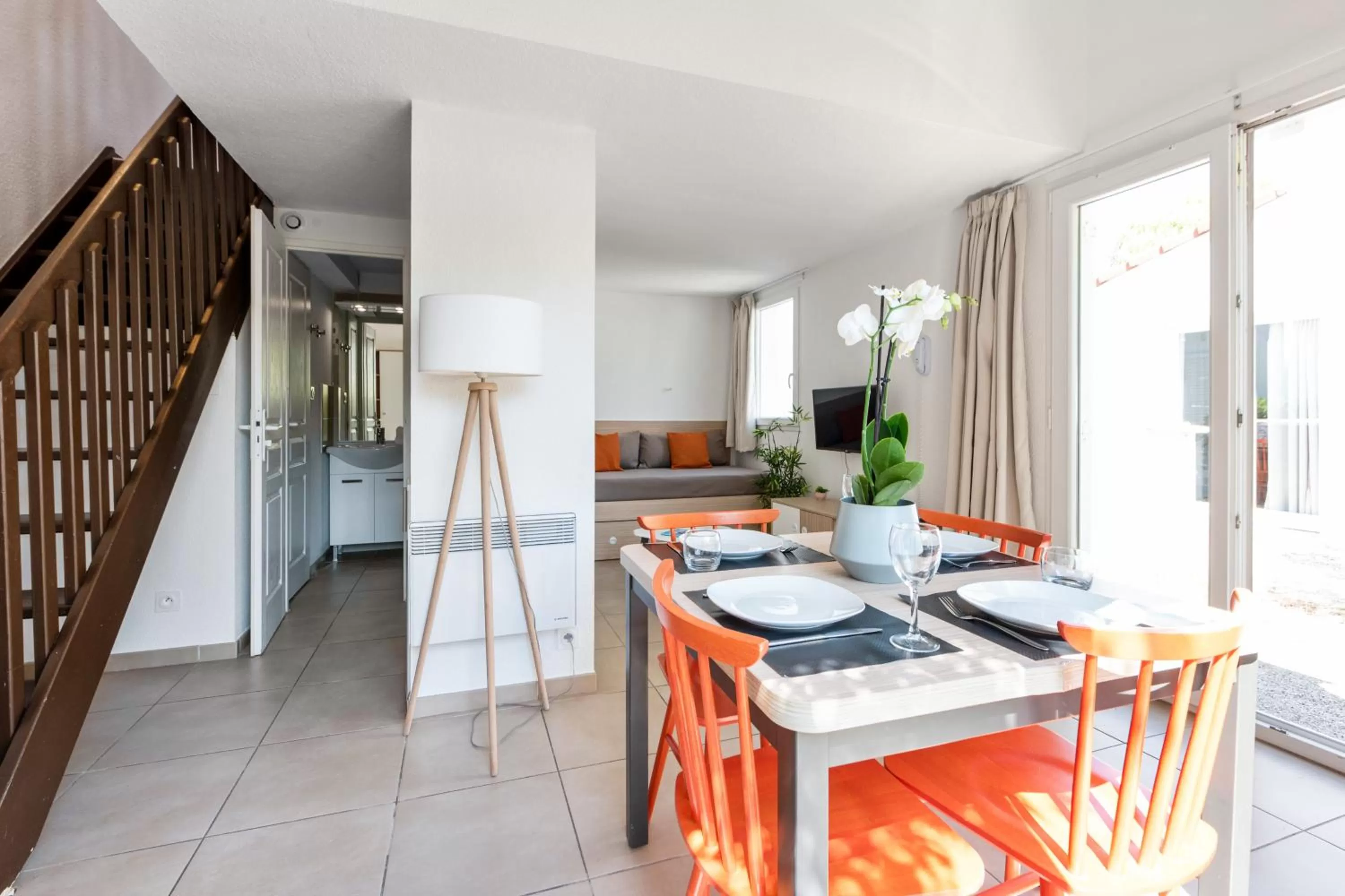 Dining area in Comfort Aparthotel Mandelieu la Napoule Village