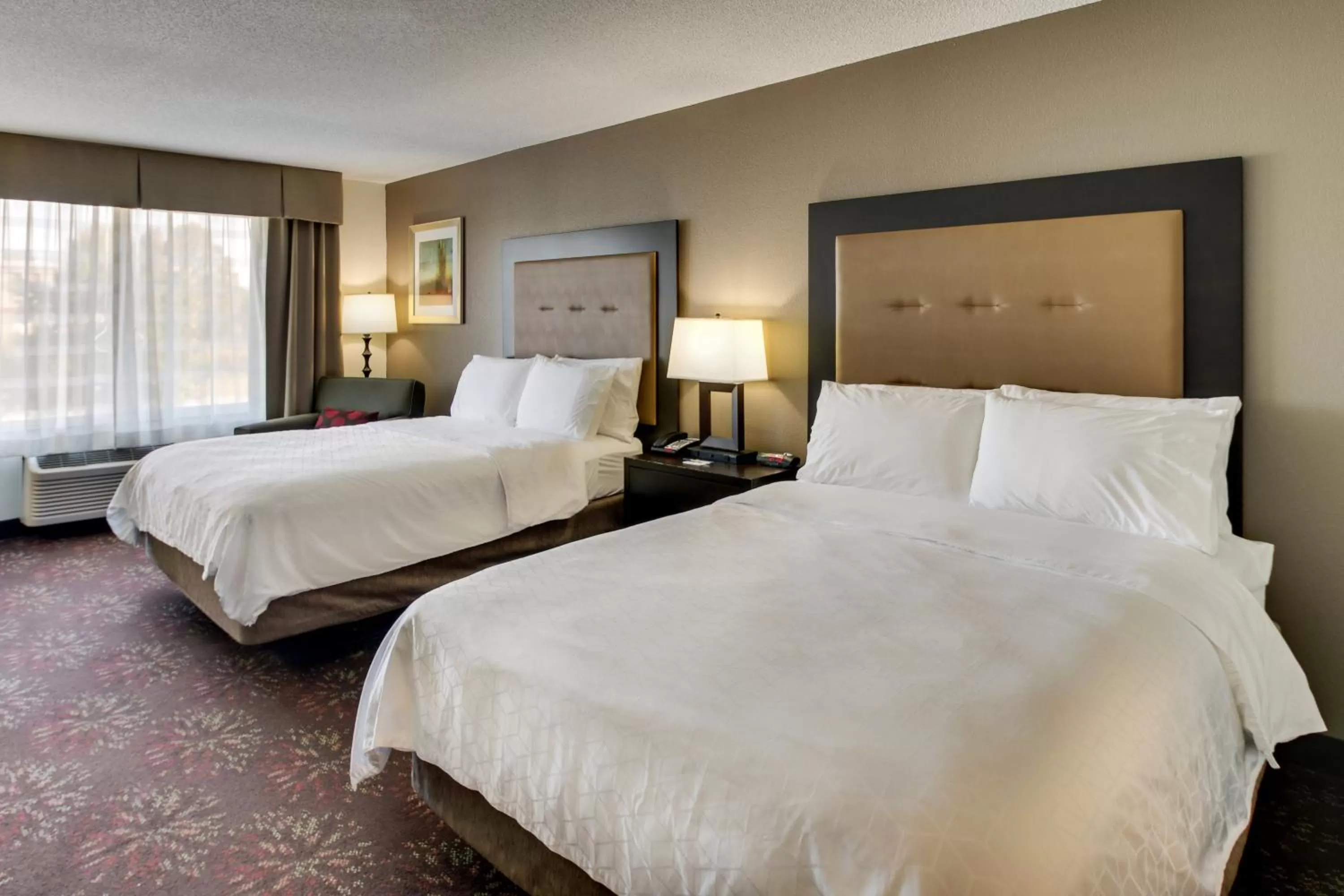Photo of the whole room, Bed in Holiday Inn Express Hotel & Suites Lancaster-Lititz by IHG