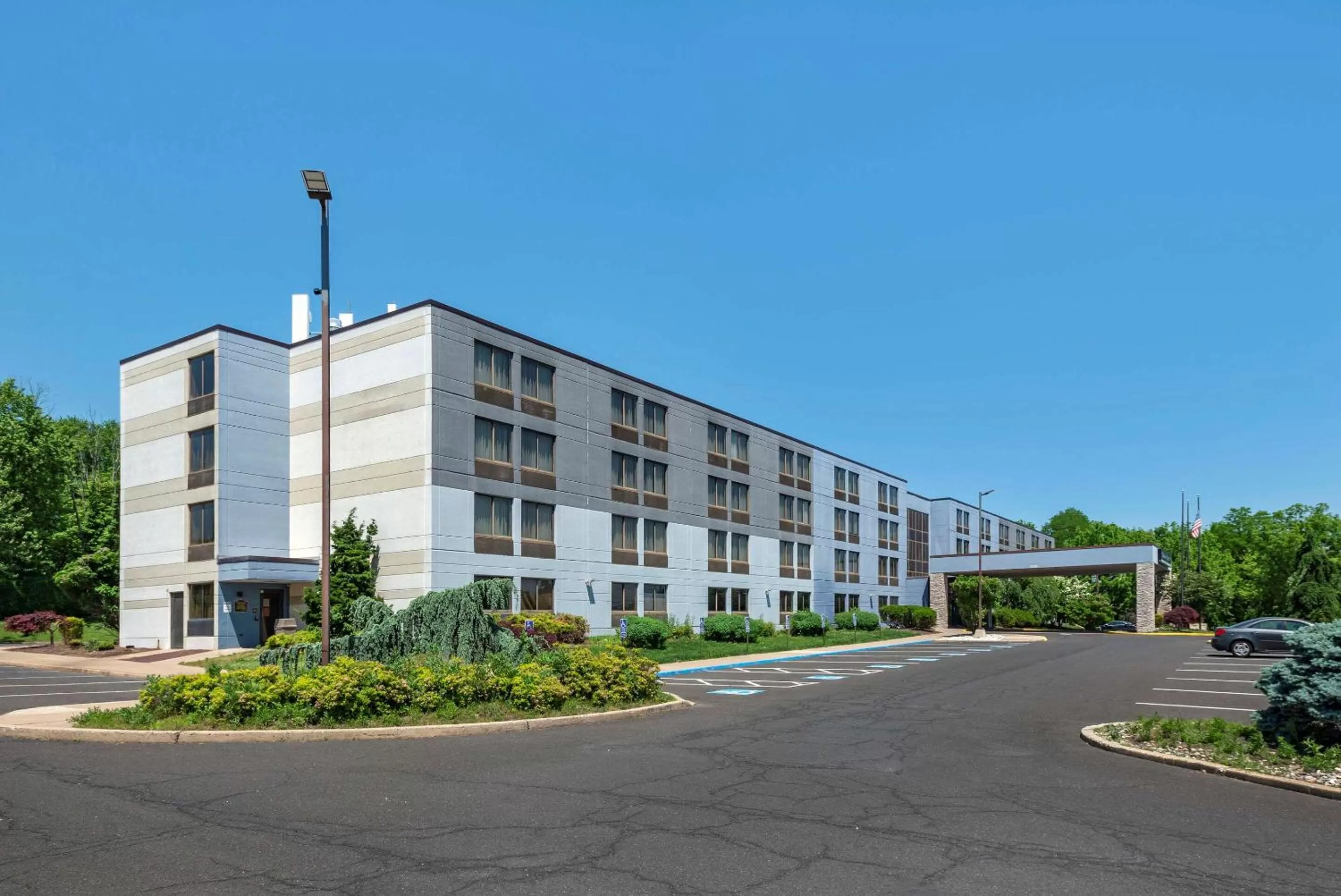 Property building in Comfort Inn Horsham - Philadelphia