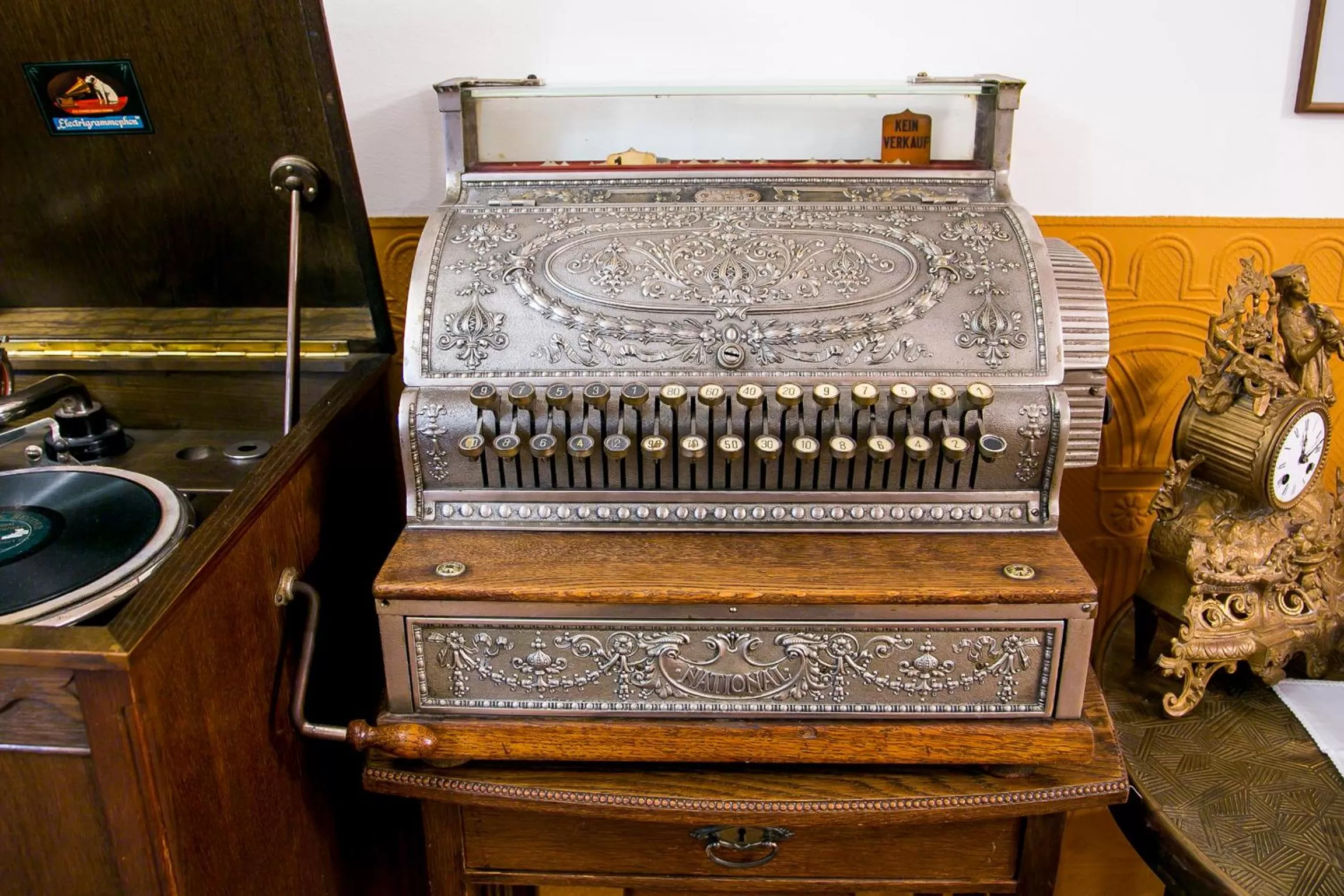 Decorative detail in Jahrhunderthotel Leipzig