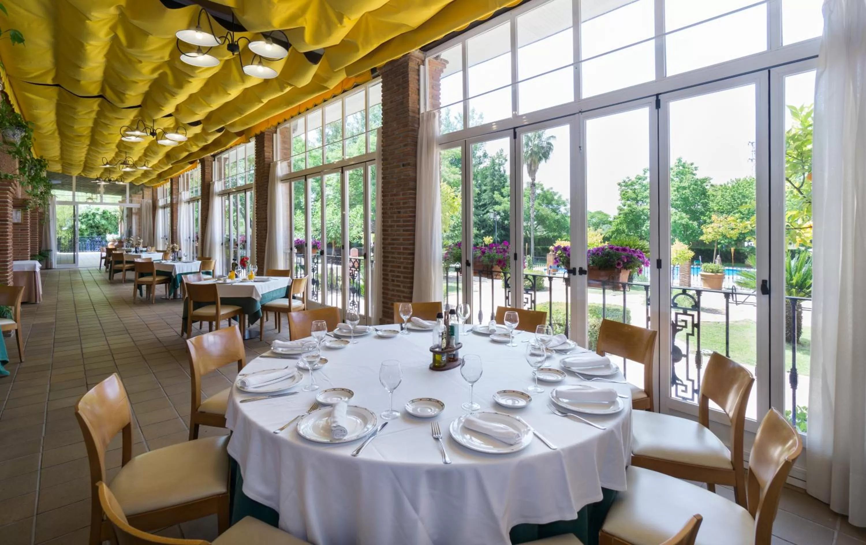 Restaurant/places to eat in Hotel Fuente Las Piedras