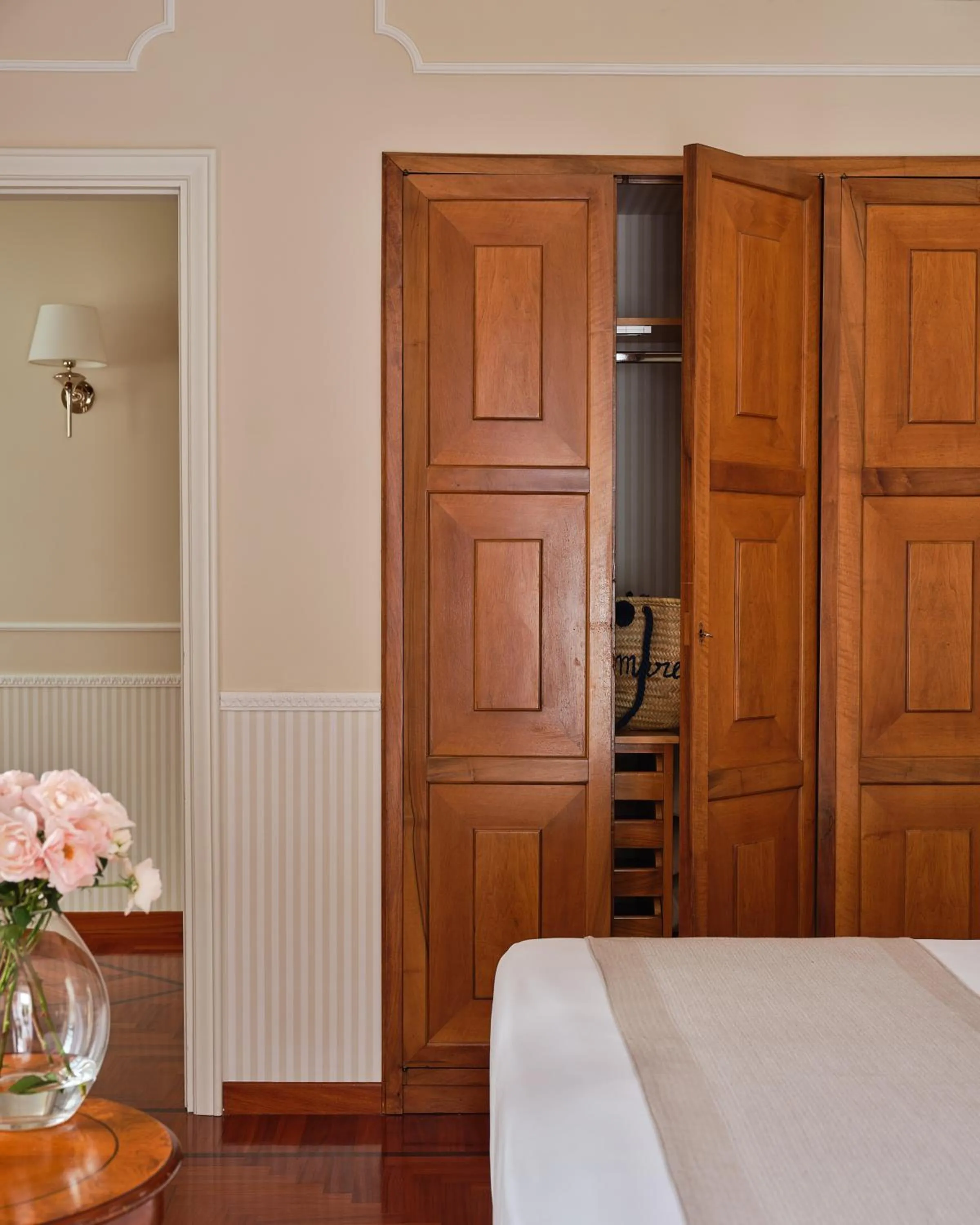 Bedroom, Bed in Grand Hotel Miramare