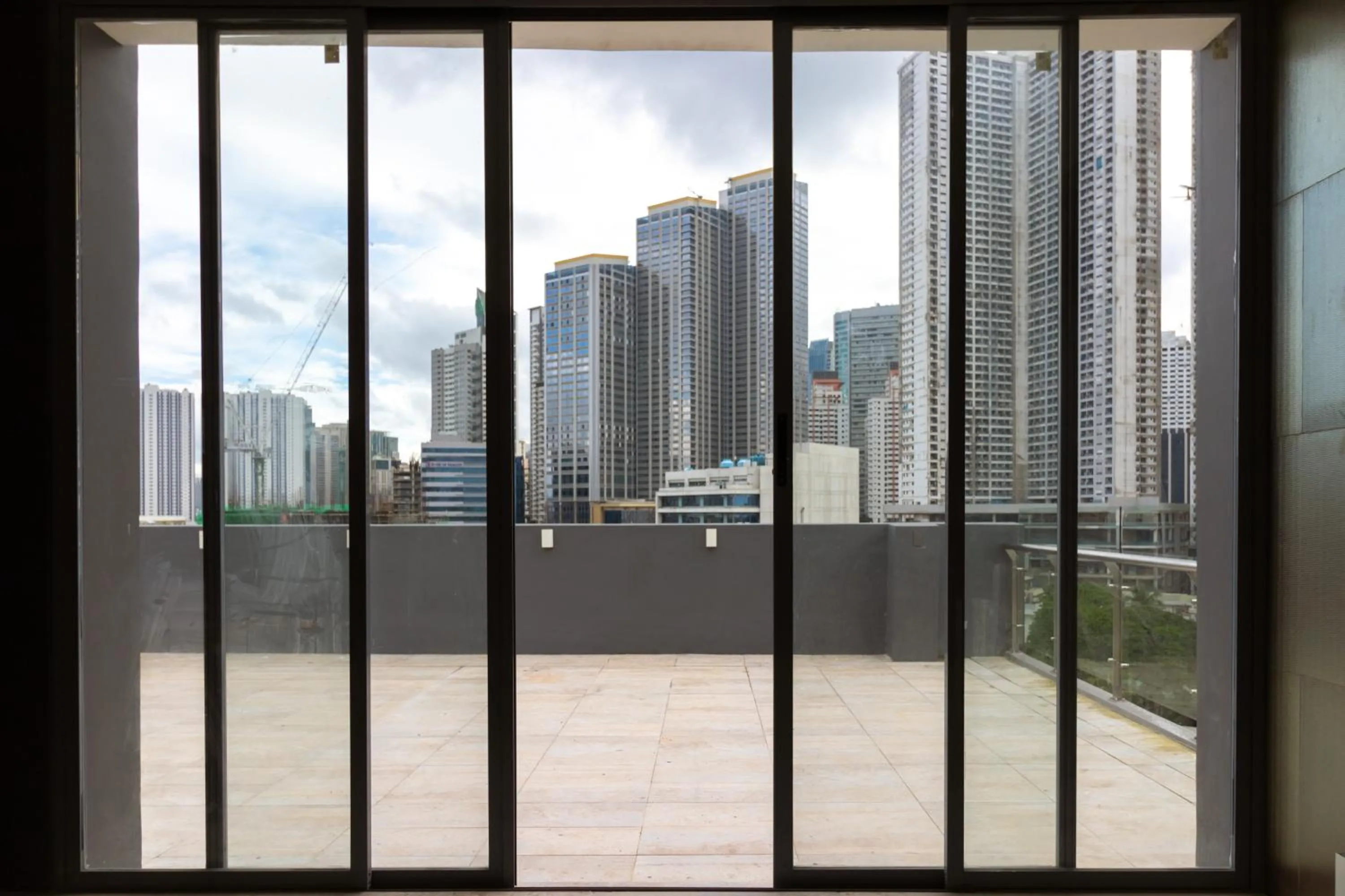 Ramada Encore by Wyndham Makati