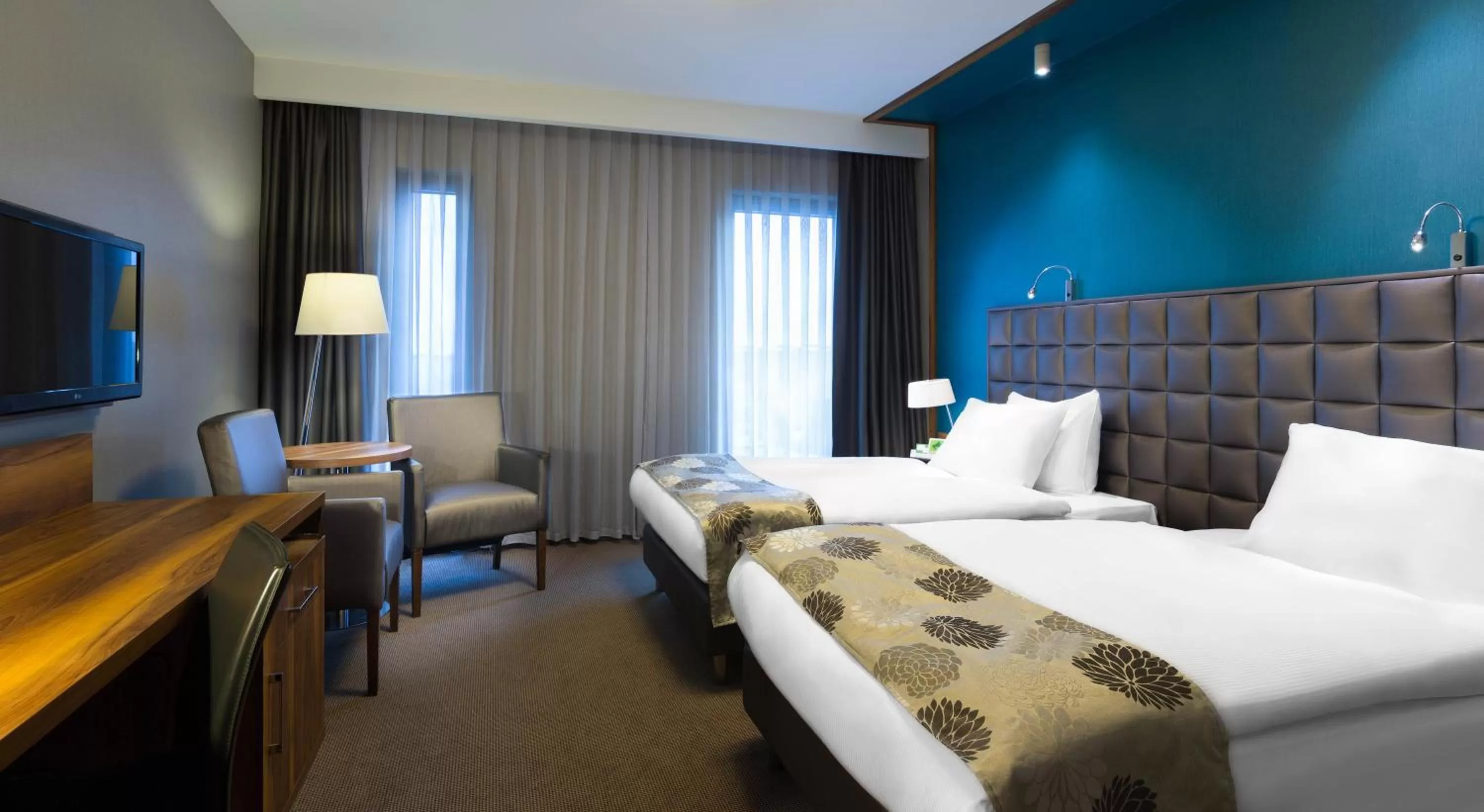 Bed in Holiday Inn Krakow City Centre by IHG