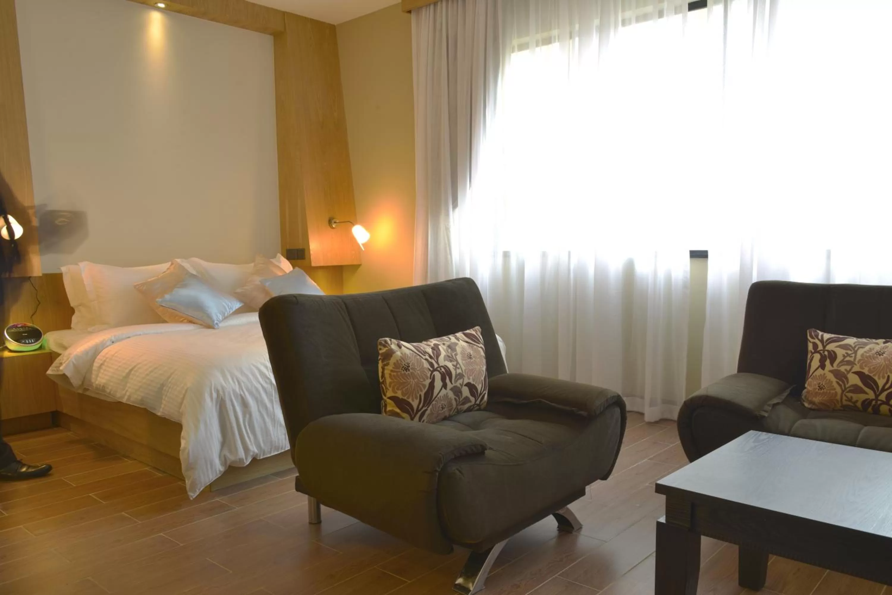 Bedroom, Bed in La Maison Royale