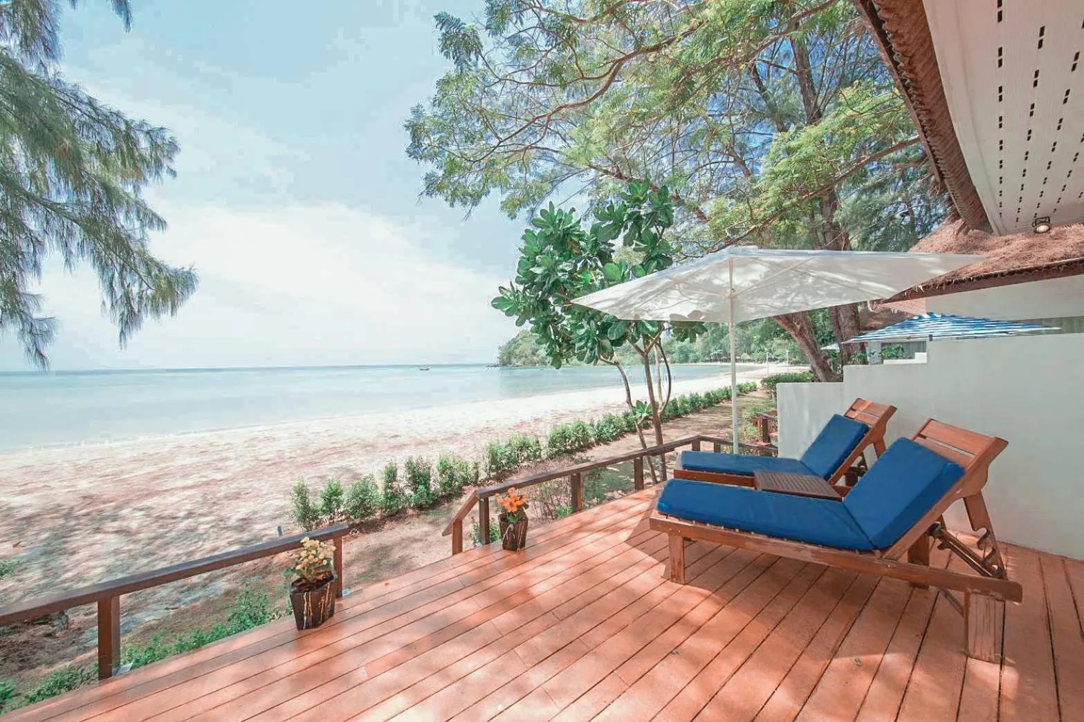 Sea view in Twin Bay Resort Koh Lanta