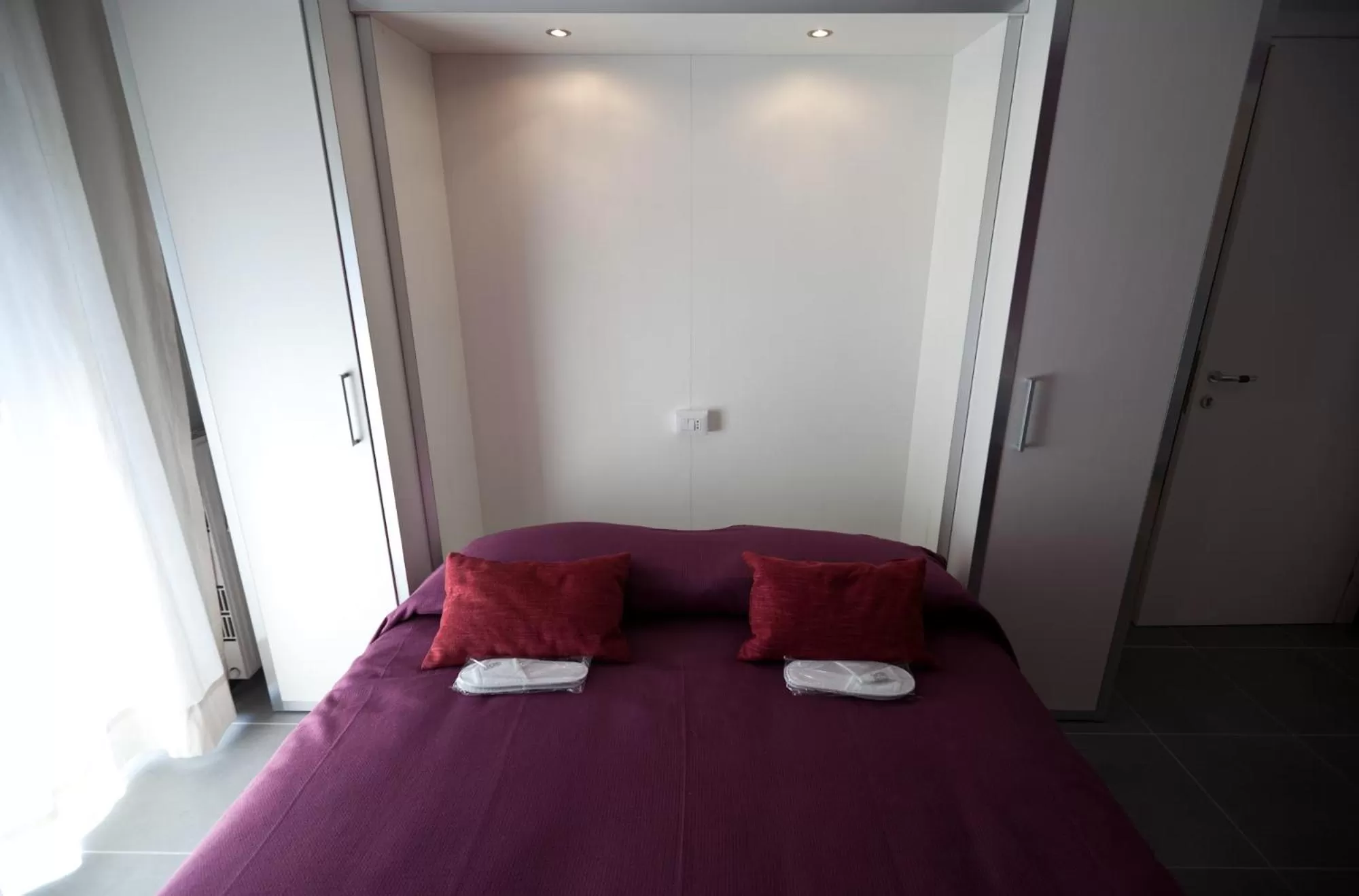 Bedroom, Bed in Heart of Rome Rooms