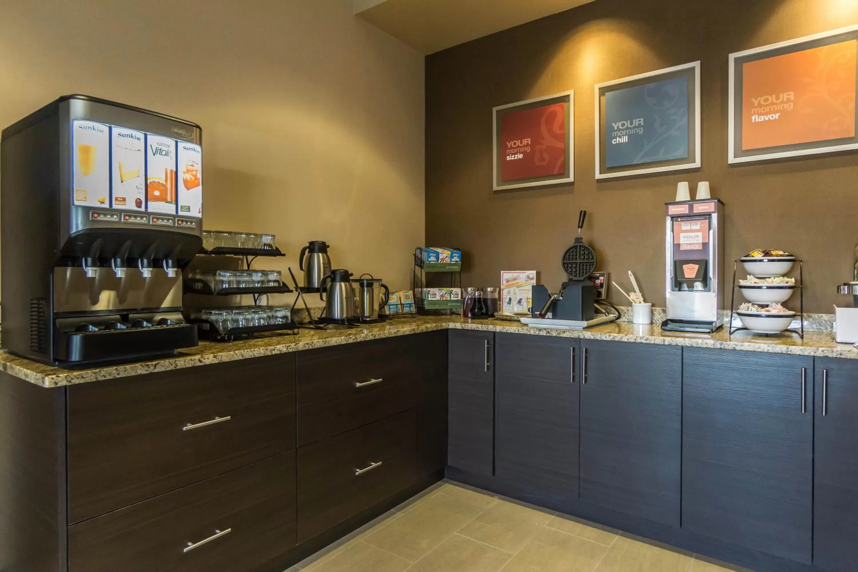 Continental breakfast in Comfort Inn & Suites Edmonton International Airport