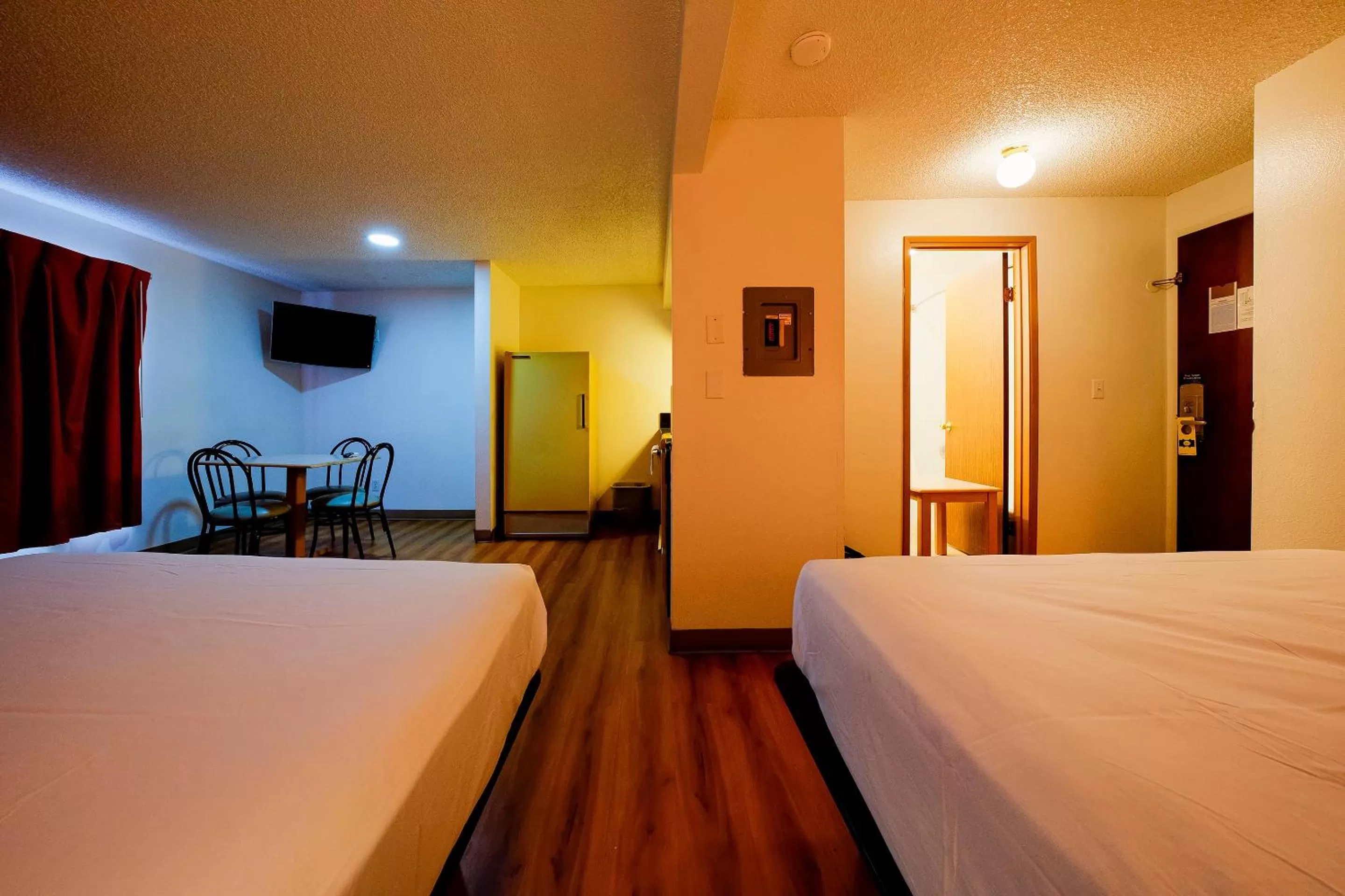 Bedroom, Bed in OYO Hotel Hermiston OR, Downtown