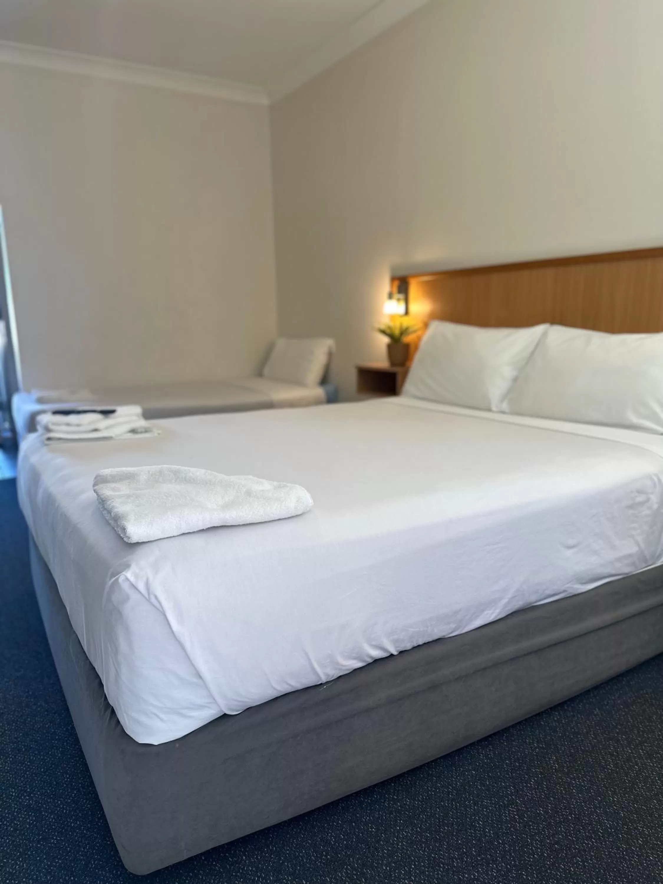 Bed in Bull and Bush Hotel