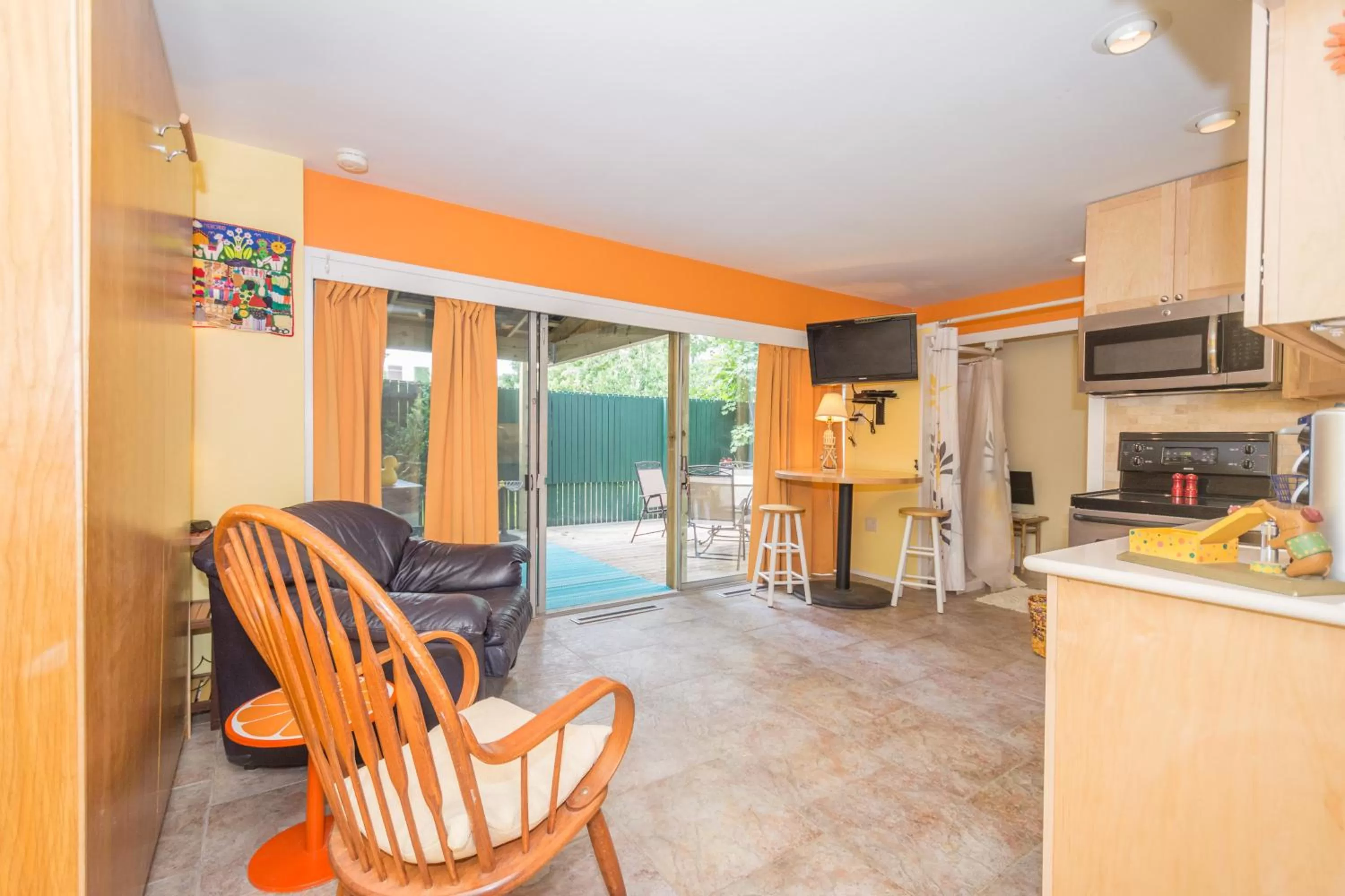 Living room in Ann Arbor Bed and Breakfast