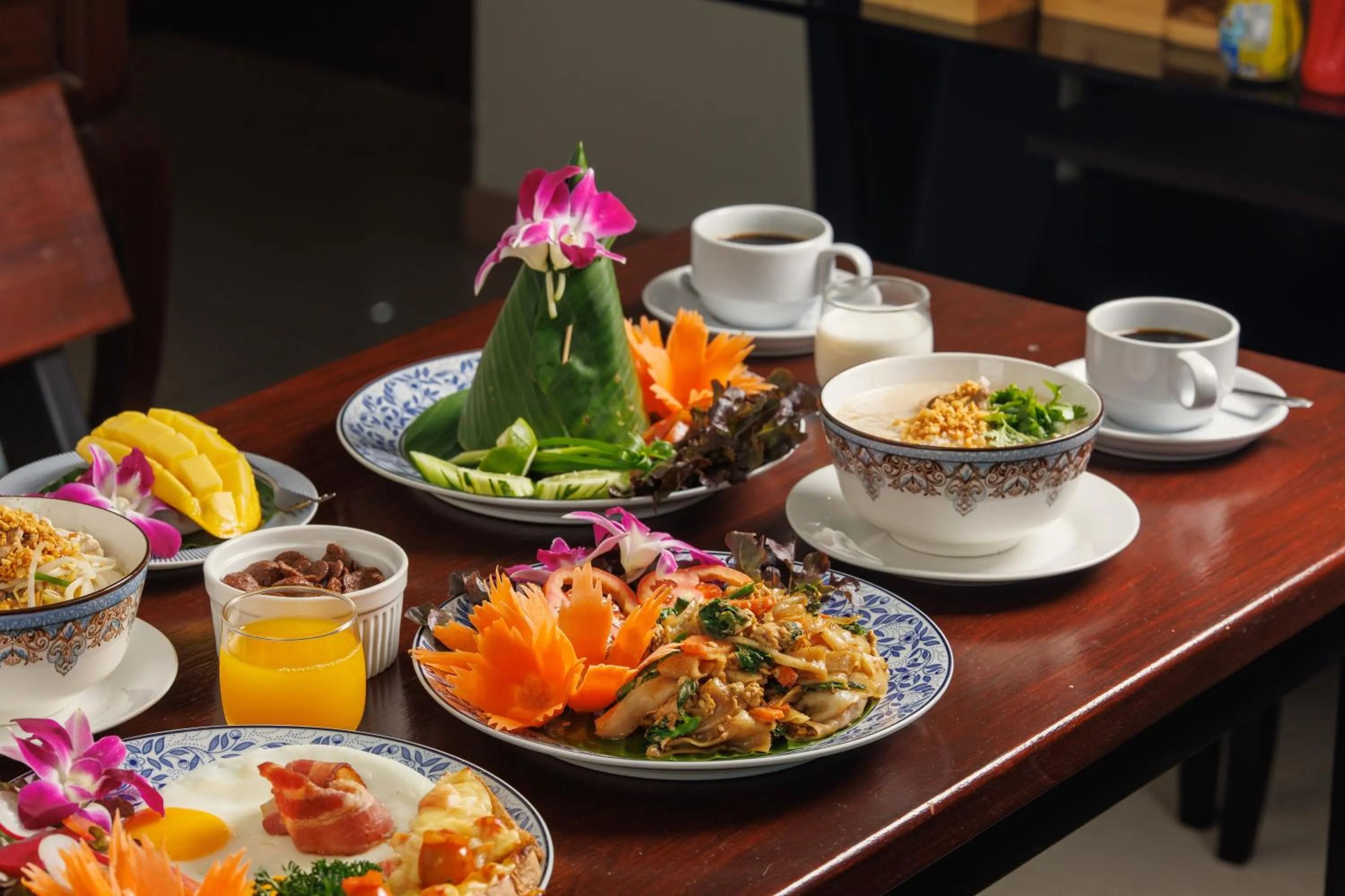 Food and drinks in Rendezvous Classic House