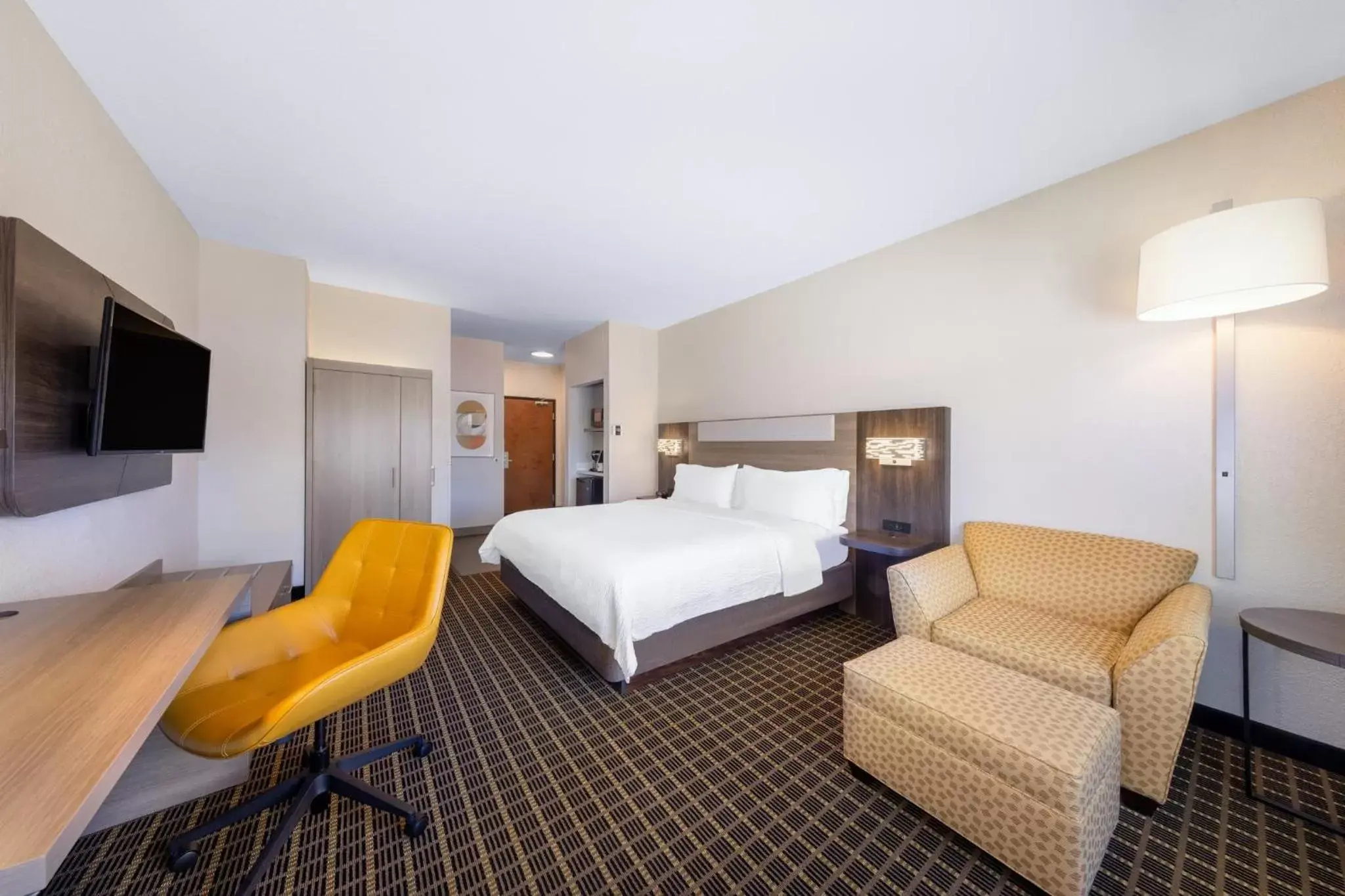 King Suite in Holiday Inn Express & Suites Pittsburg by IHG King Suite in Holiday Inn Express & Suites Pittsburg by IHG