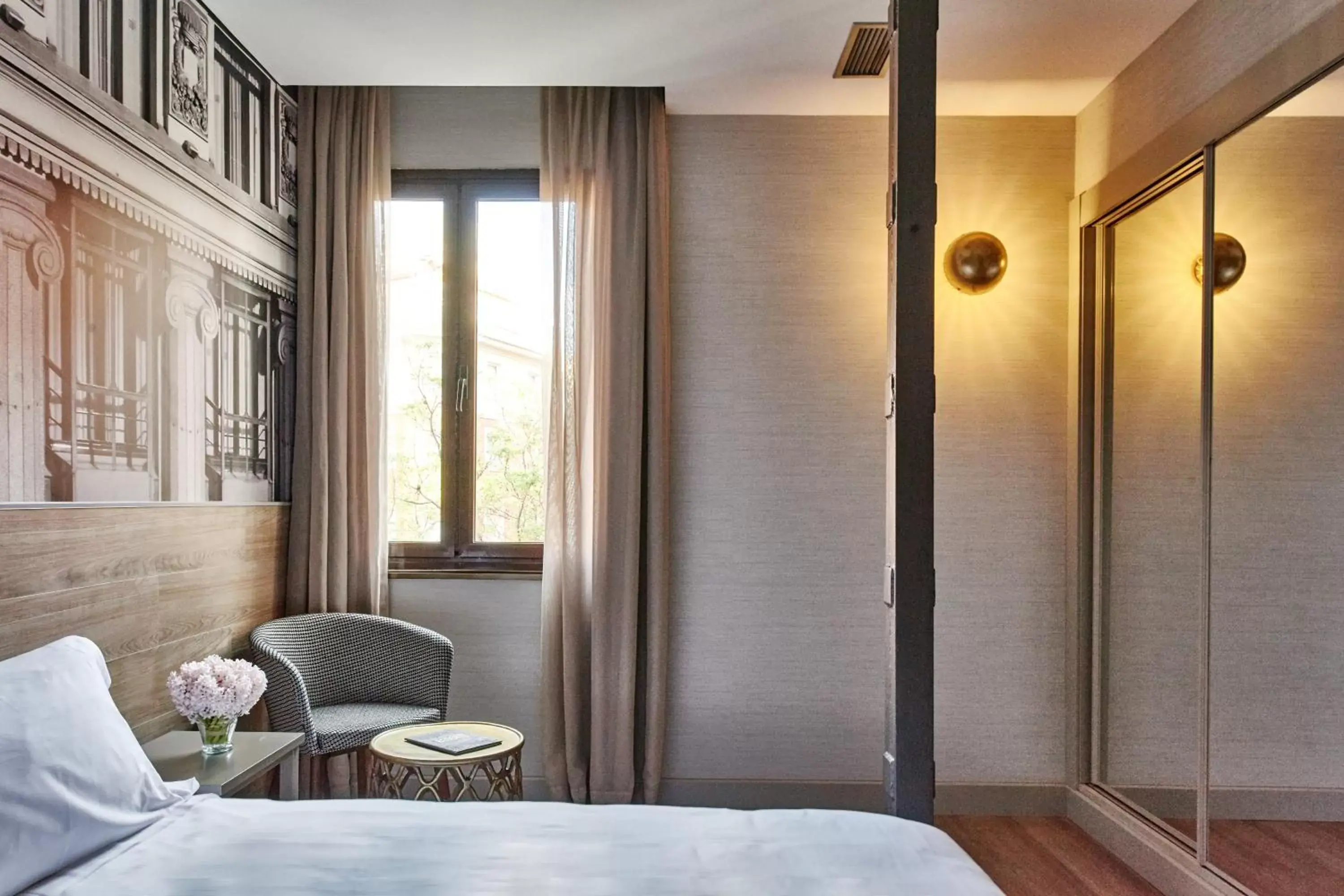 Economy Double or Twin Room in Regente Hotel Economy Double or Twin Room in Regente Hotel