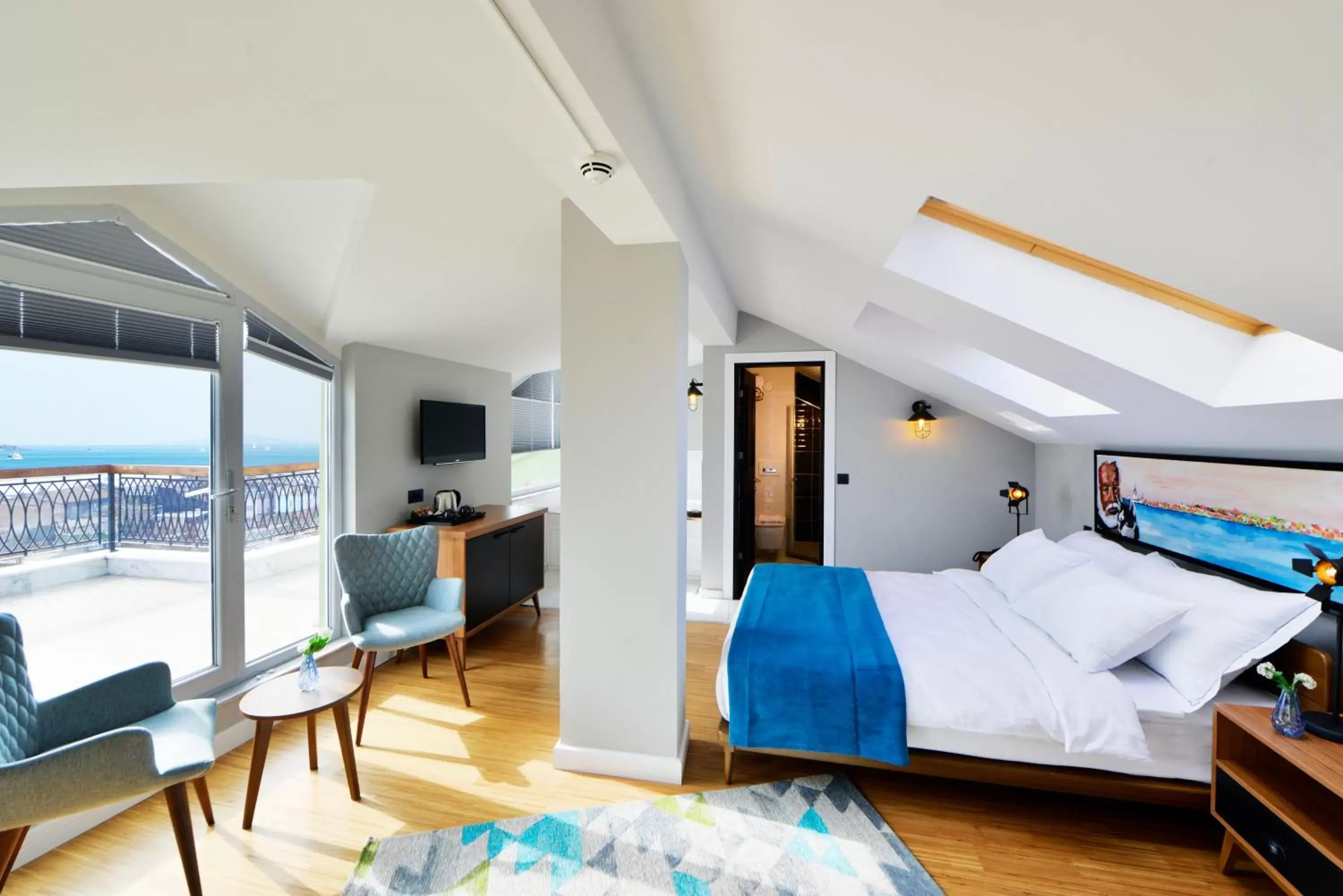 Penthouse Room With Terrace and Sea View - Hot Tub in Hotel Poem Penthouse Room With Terrace and Sea View - Hot Tub in Hotel Poem