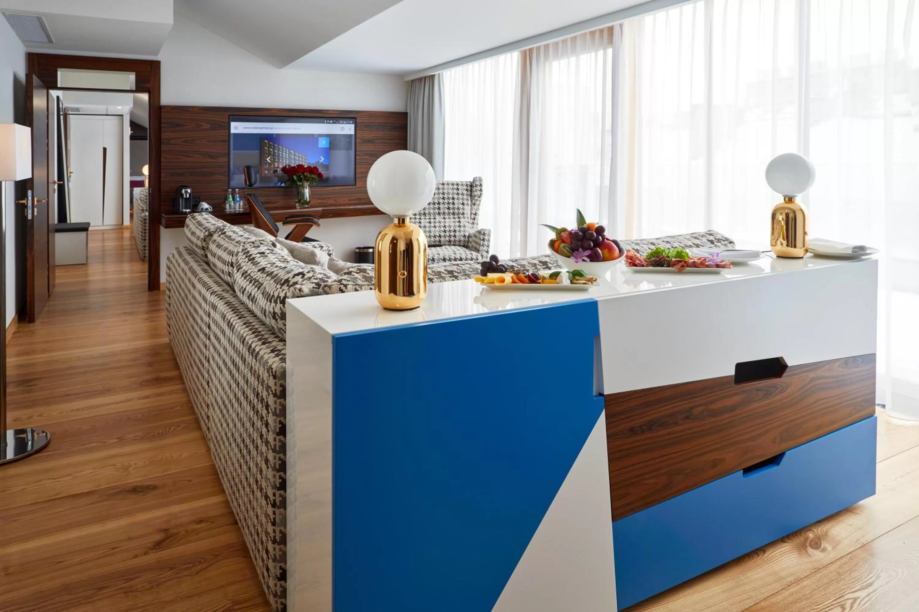 TV and multimedia in INX Design Hotel