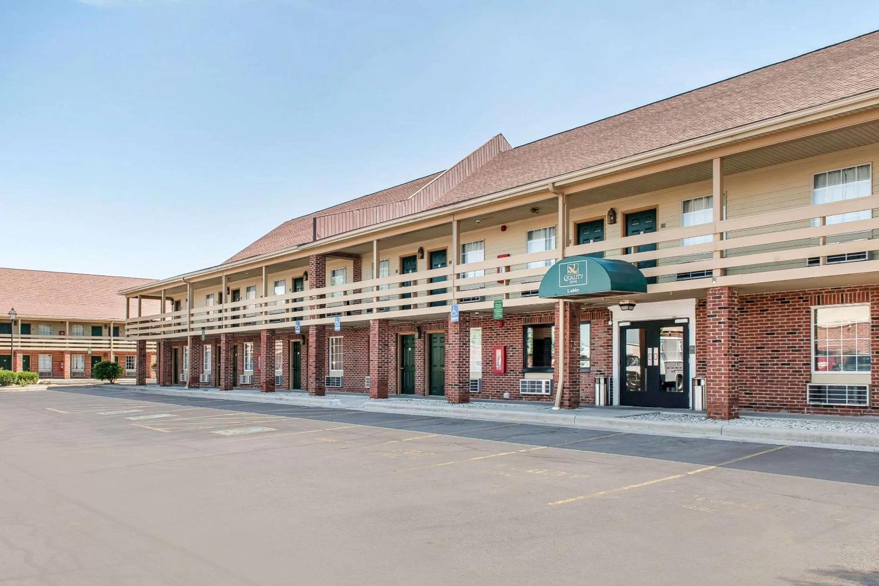 Property building in Quality Inn Findlay