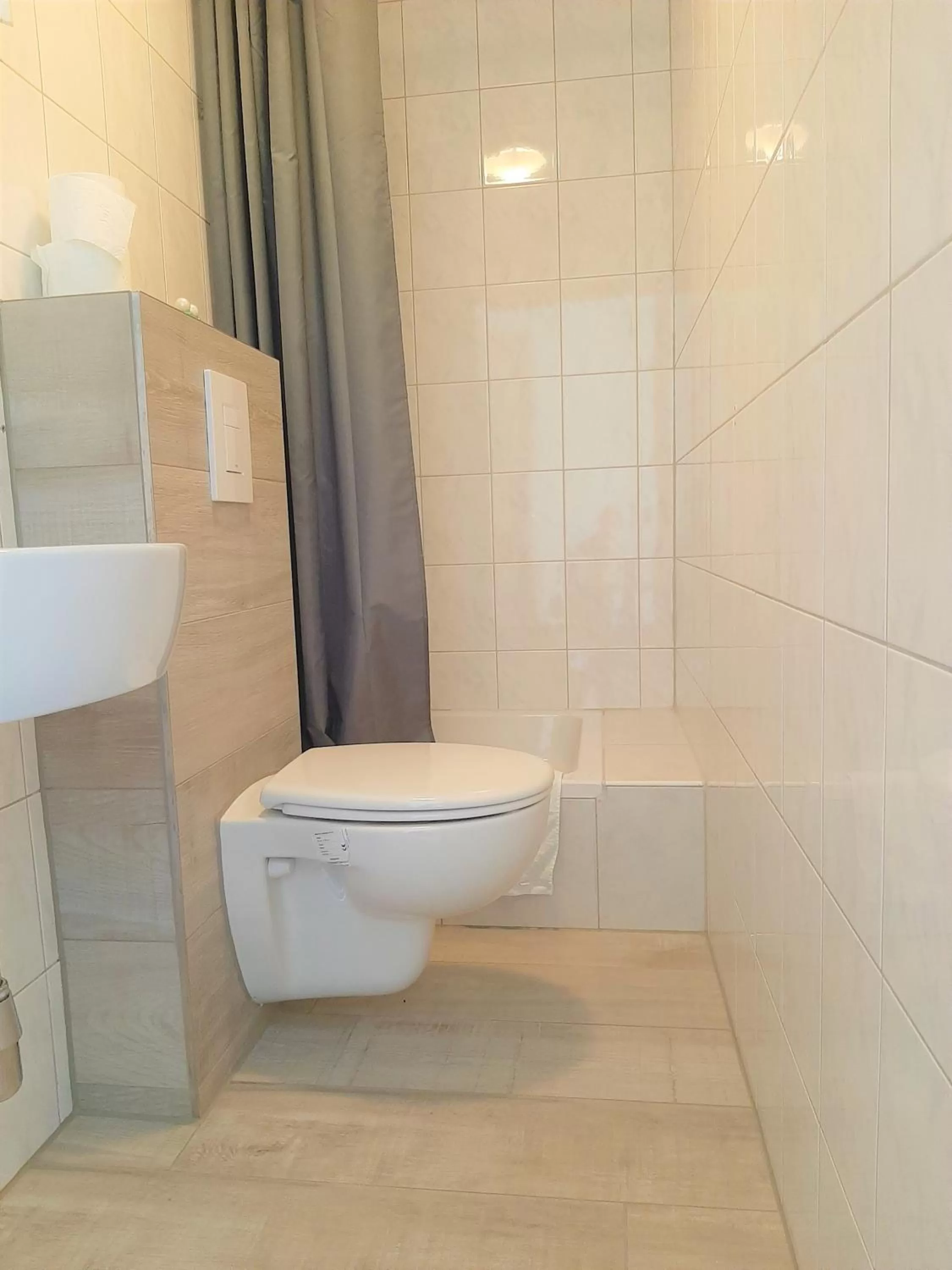 Bathroom in Steakhaus Galgenbach