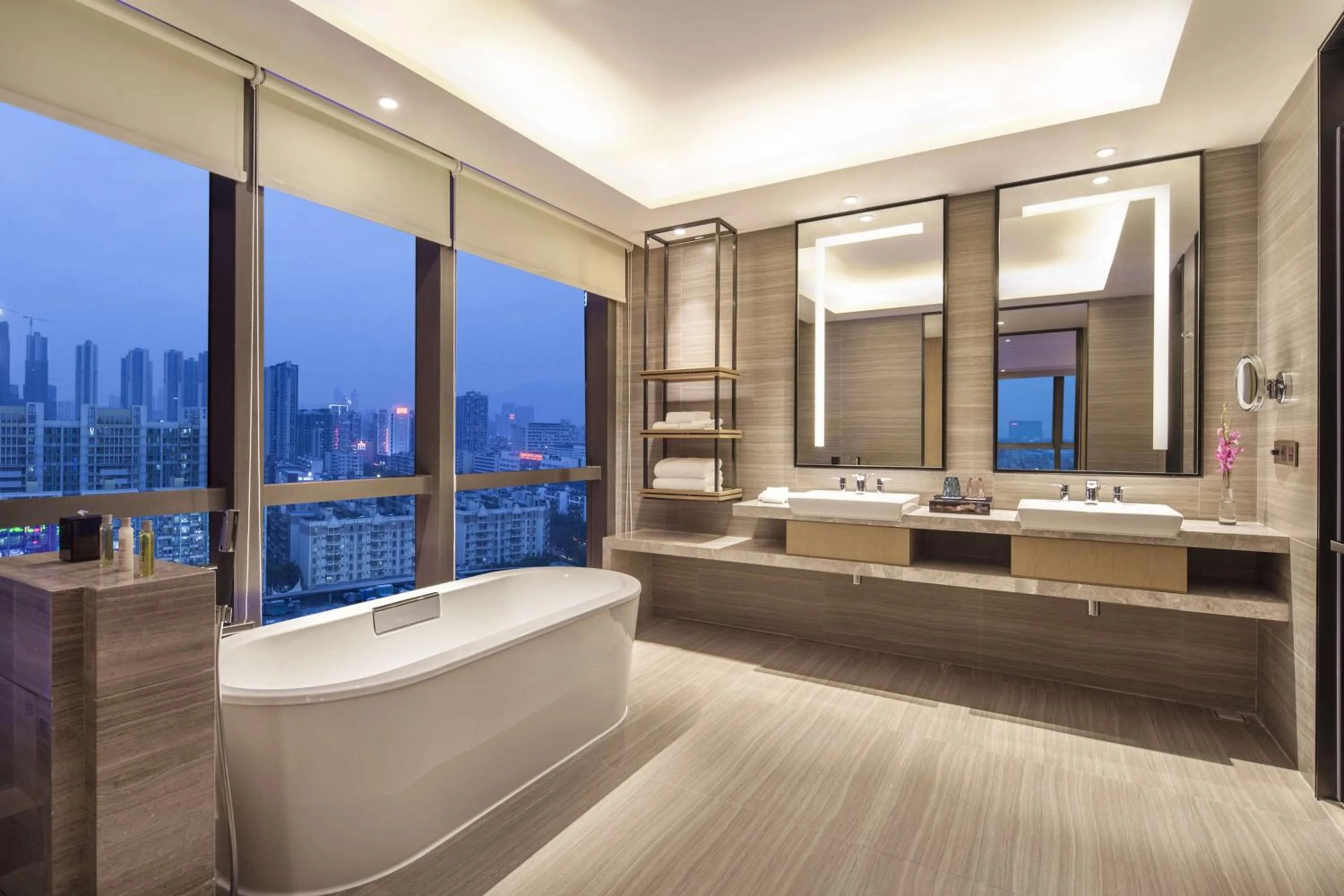 Bathroom in DoubleTree by Hilton Hotel Shenzhen Longhua
