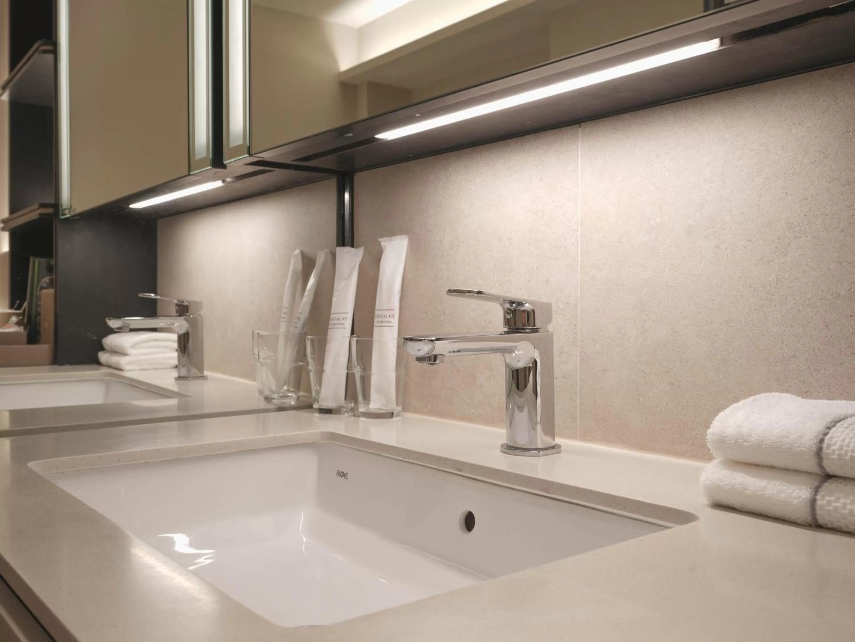 dryer in Hotel 1900 Chinatown