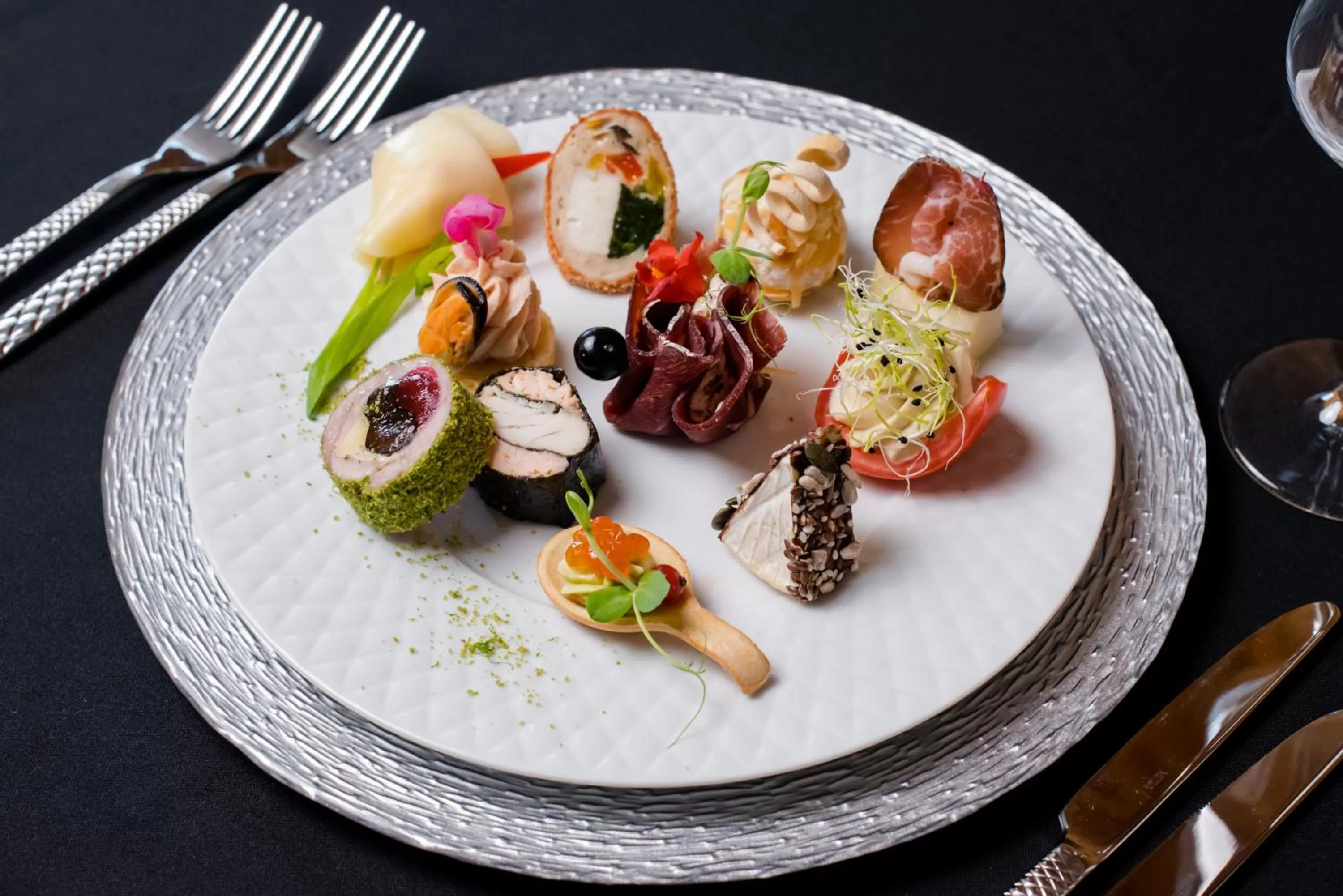 Restaurant/places to eat in Hotel Oxford By TimHotels