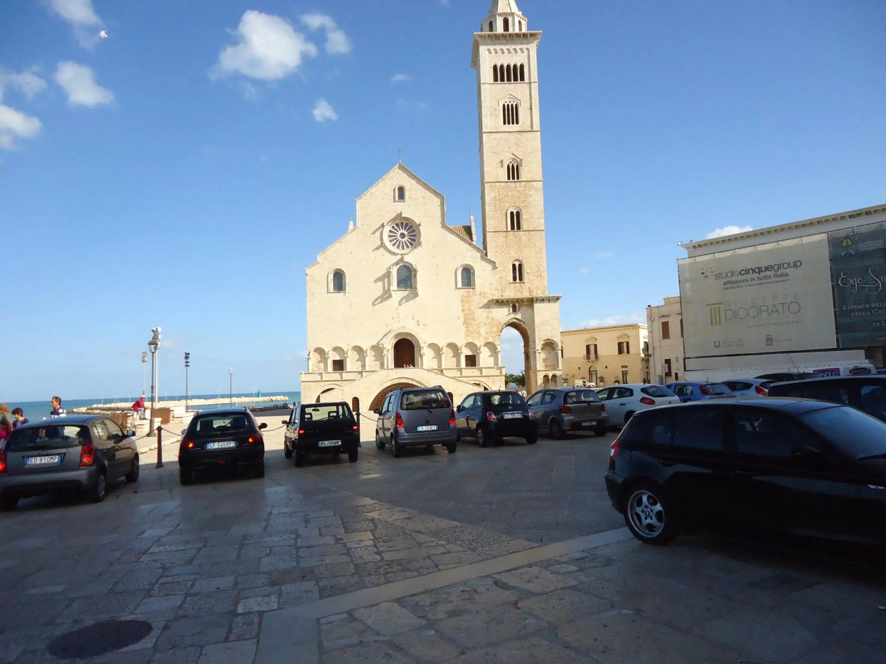 Property building in Hotel Riviera