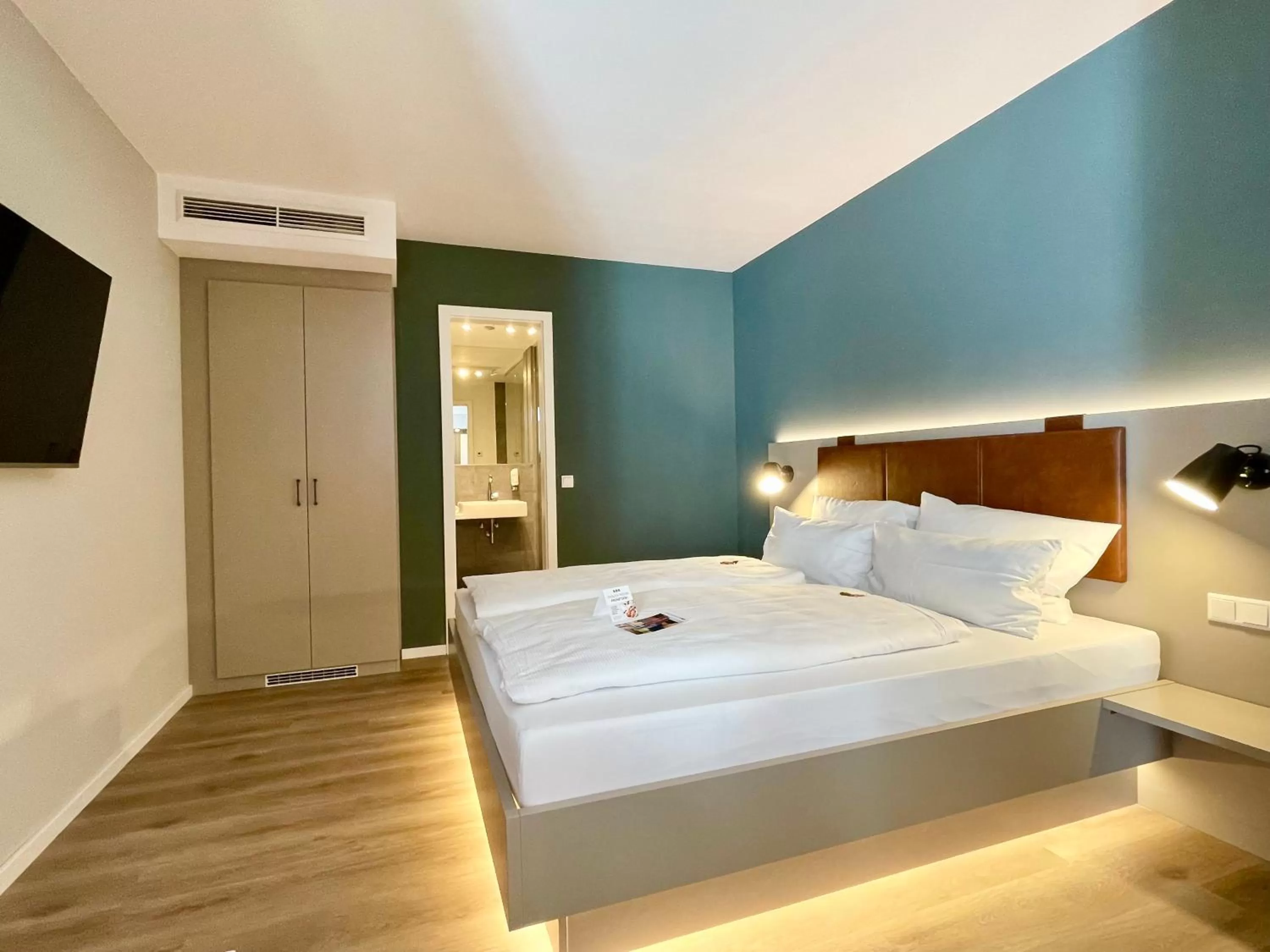 Bedroom, Bed in zeitwohnhaus SUITE-HOTEL & SERVICED APARTMENTS