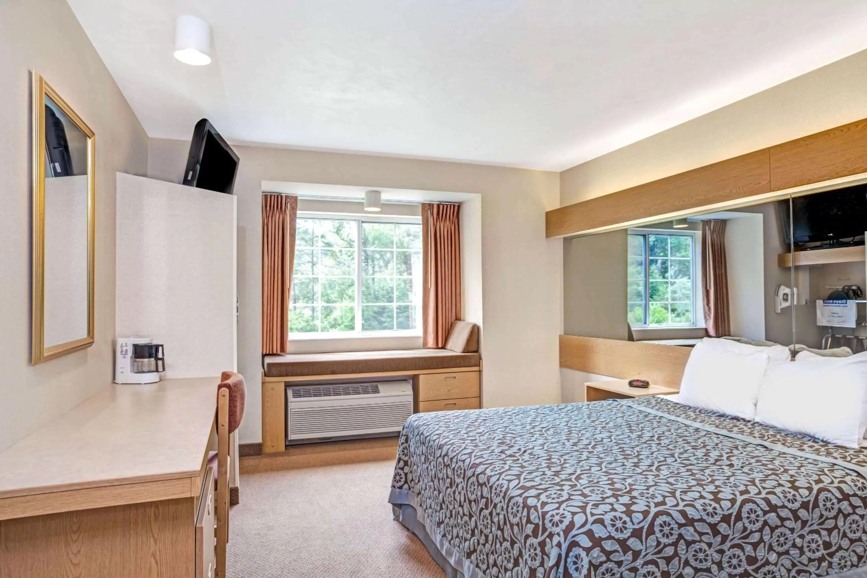 Photo of the whole room in Days Inn by Wyndham Sturbridge