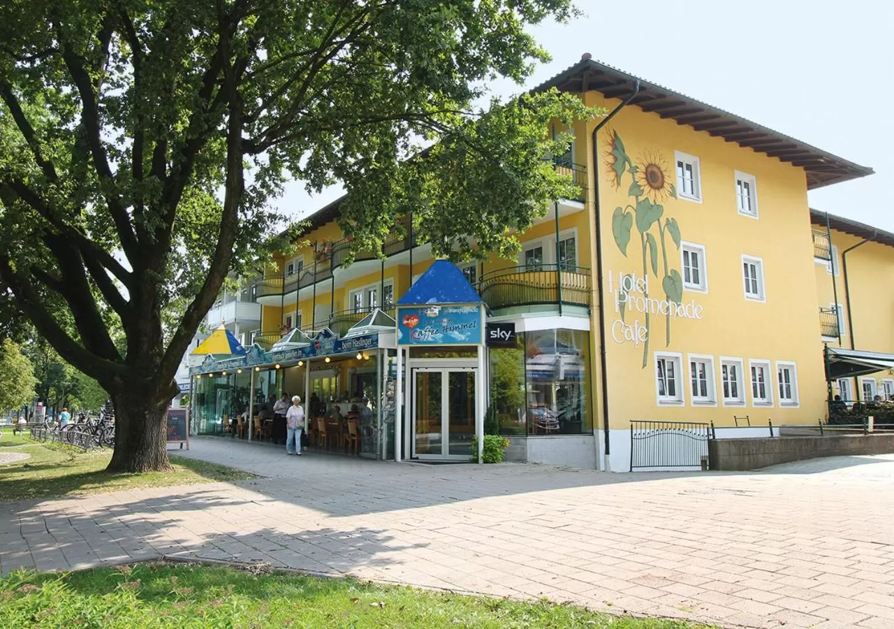 Facade/entrance in Hotel Promenade
