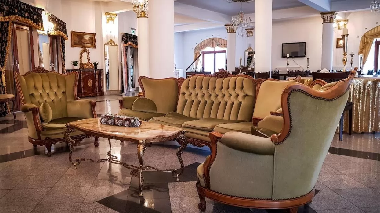 Lobby/Reception in Pałac na wodzie Falkowski Medical & SPA & Conference