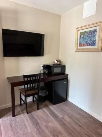 Crater Lake Gateway - Hwy 140