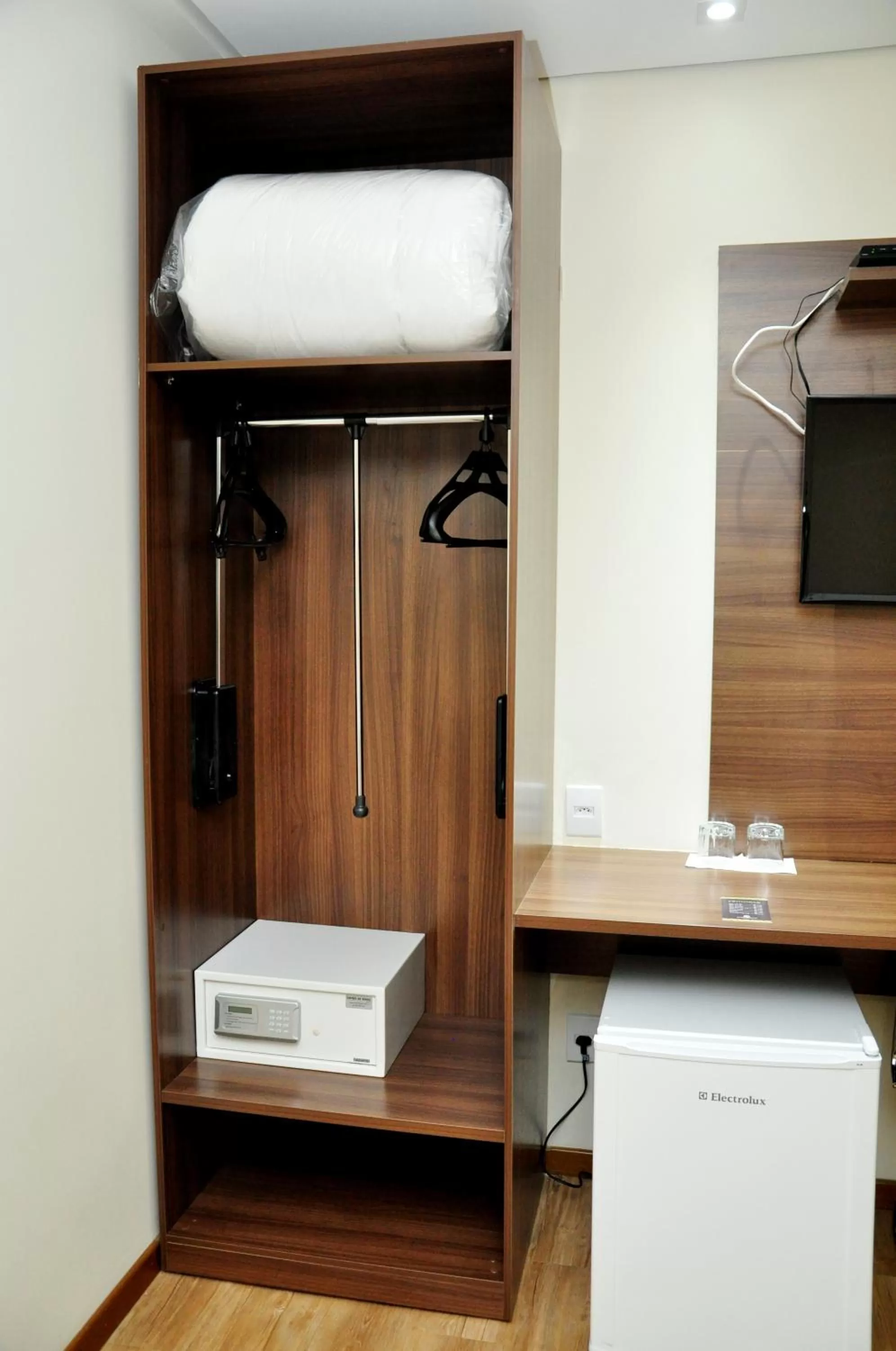 Decorative detail, TV/Entertainment Center in Hotel Mohave