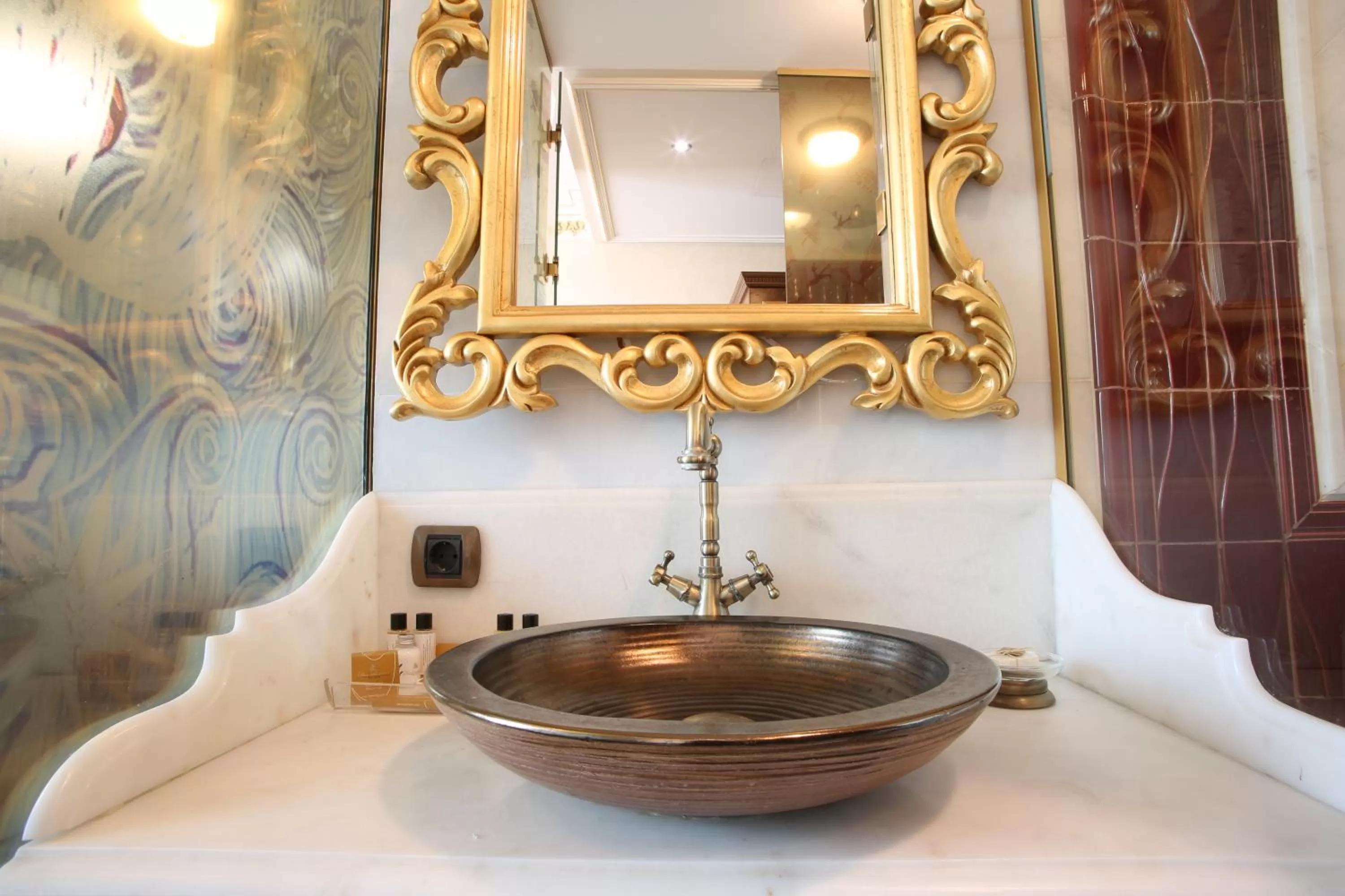 Bathroom in Daru Sultan Hotels Galata