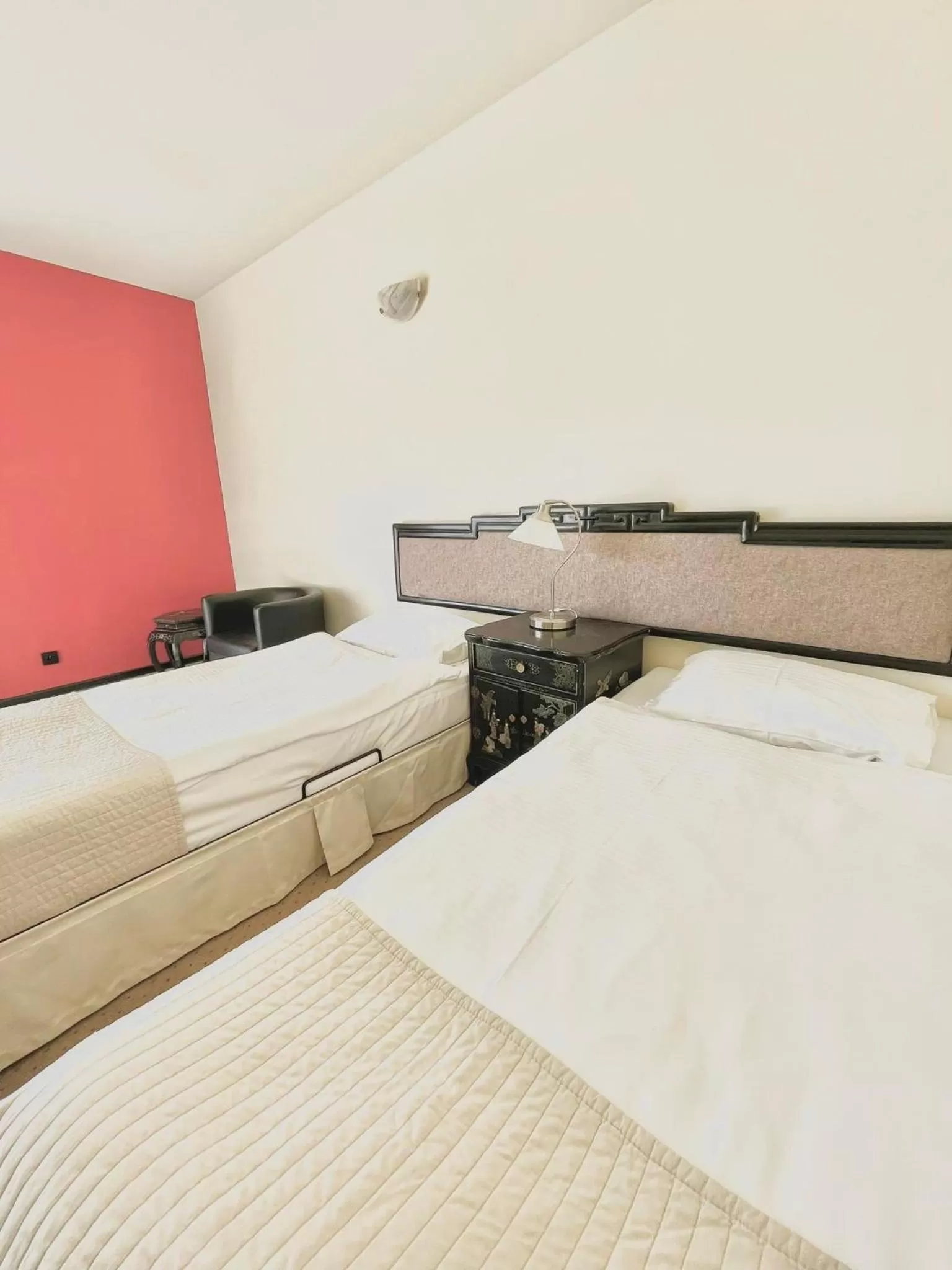 Bed in Hotel Zhong Hua